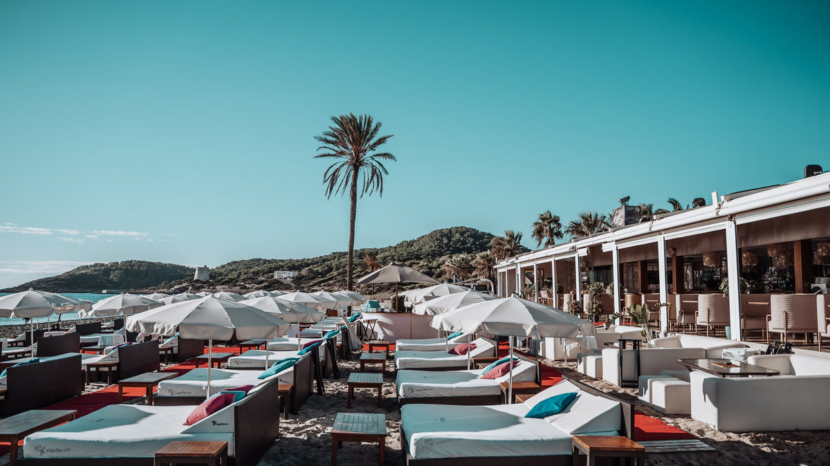 Beach clubbing in winter
