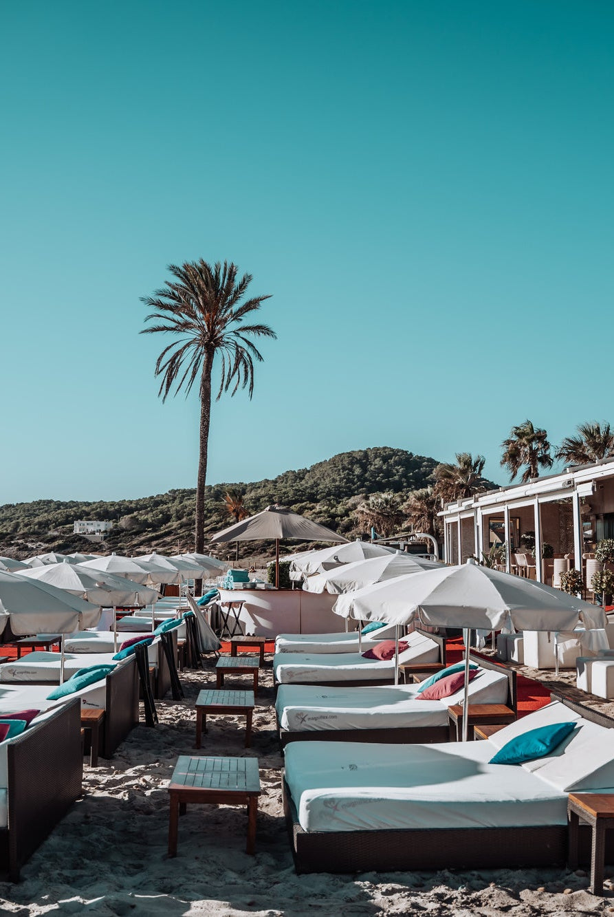 Beach clubbing in winter