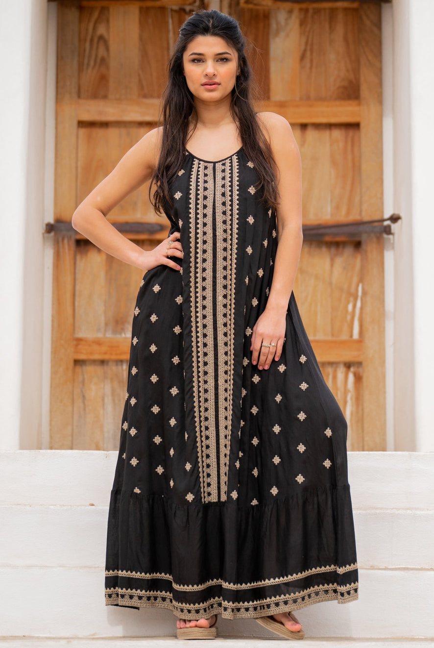 Bohemian jurk in black van ibzmode, Brands of Ibiza