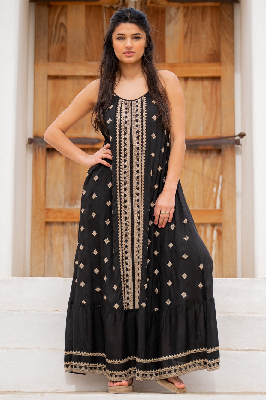 Bohemian jurk in black van ibzmode, Brands of Ibiza