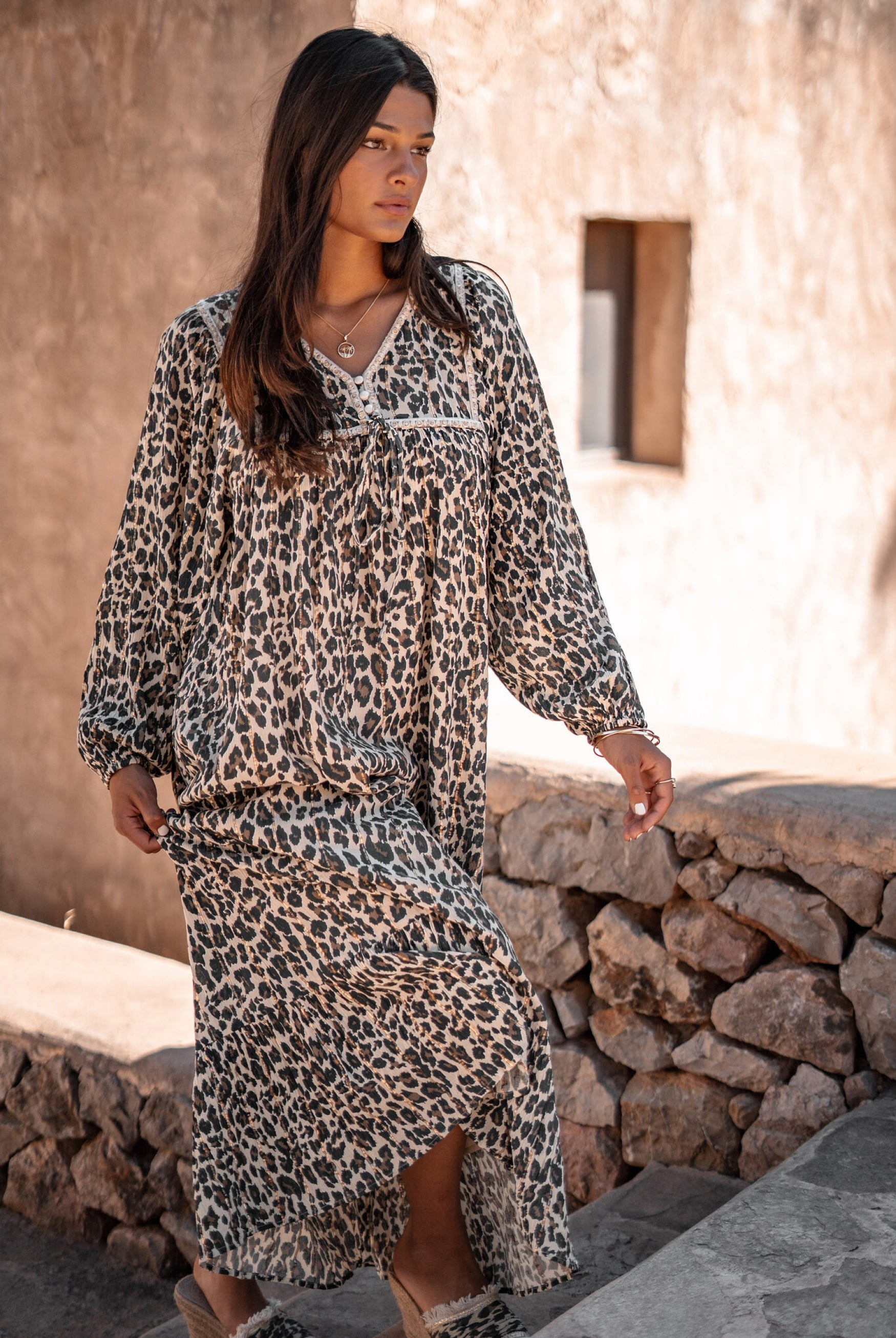 Vestido bohemio en crudo claro de ibzmode, Marcas de Ibiza