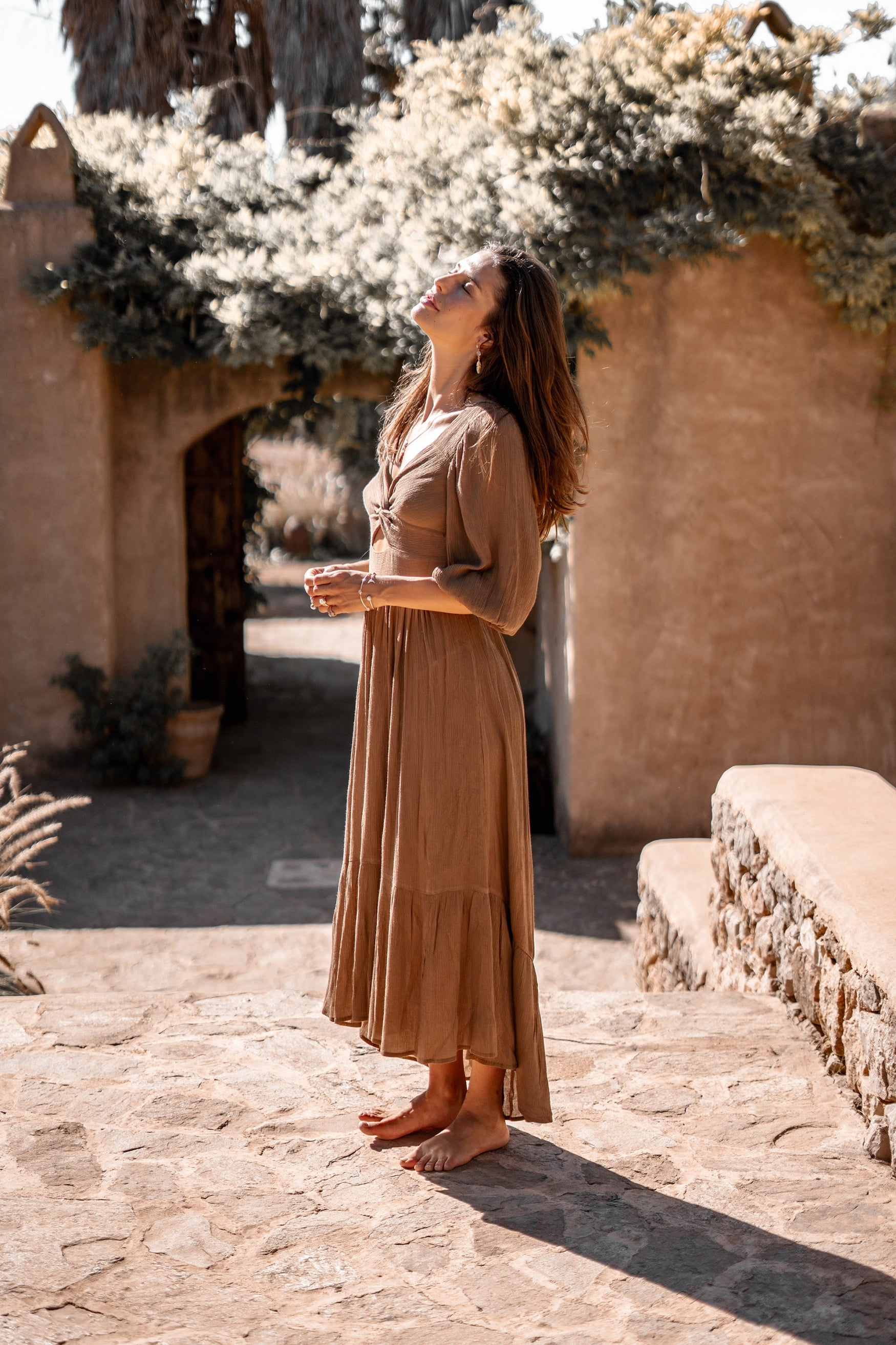 Bohemian jurk in taupe van ibzmode, Brands of Ibiza