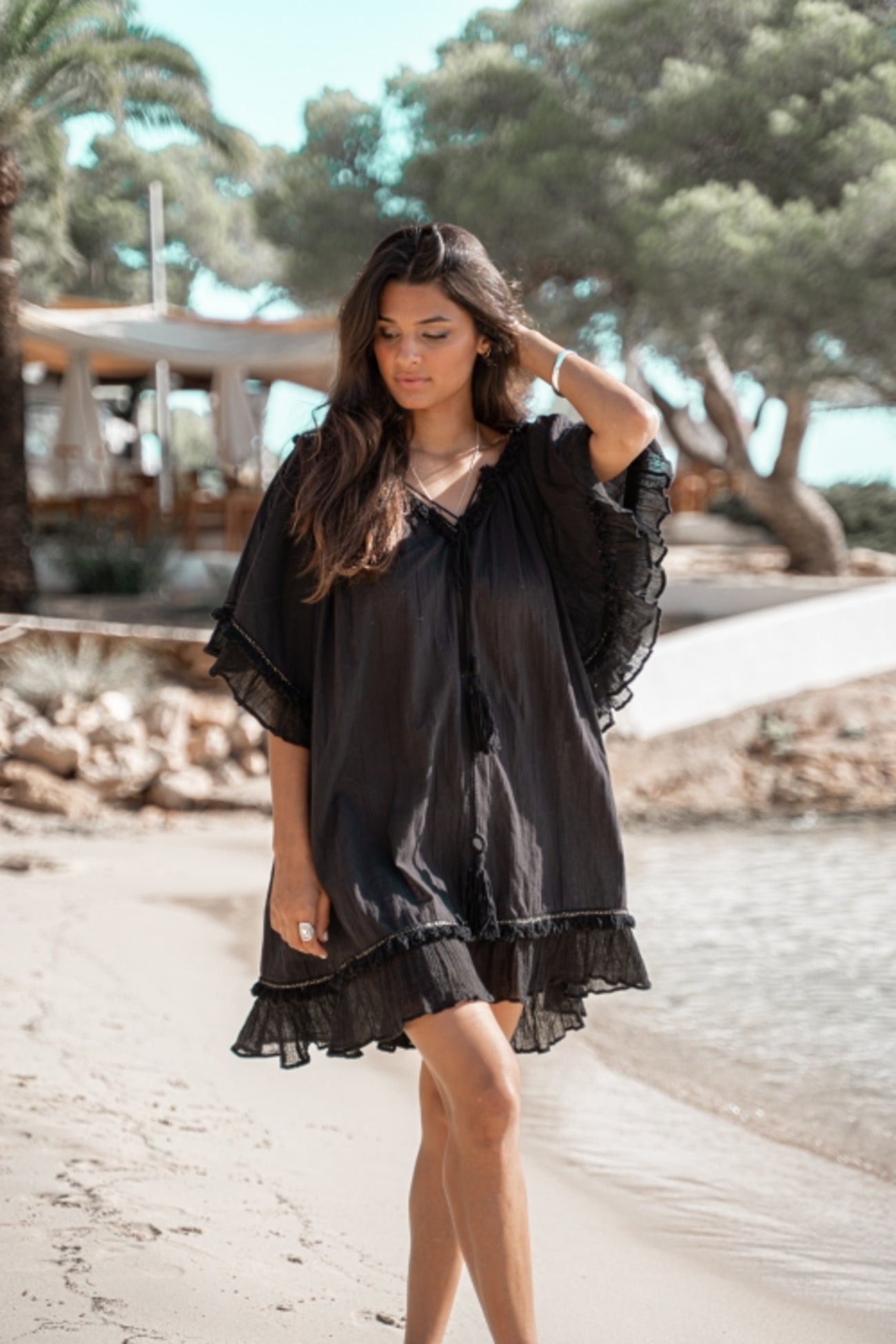 Artículo bohemio en negro de ibzmode, Marcas de Ibiza