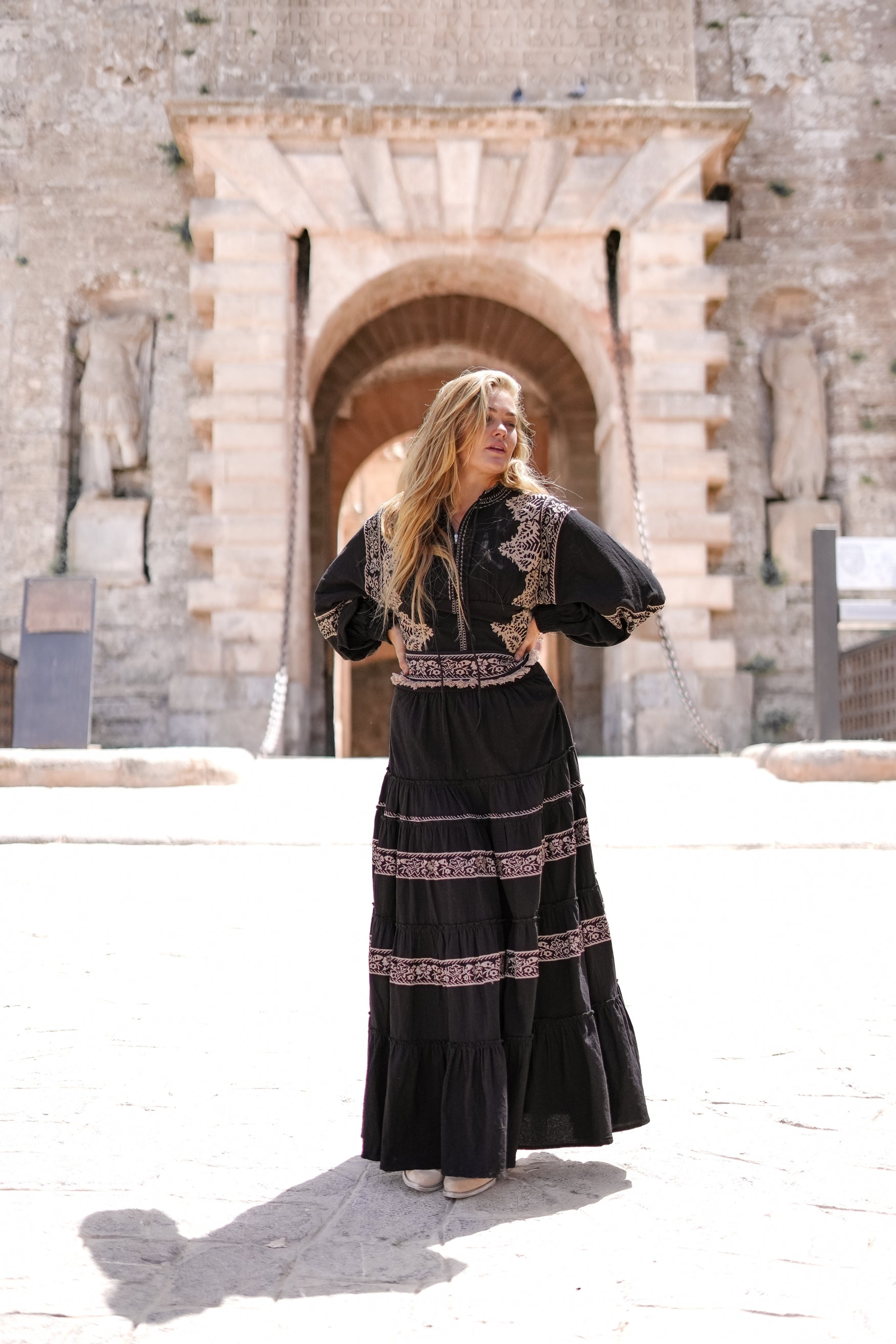 Bohemian top in black van ibzmode, Brands of Ibiza