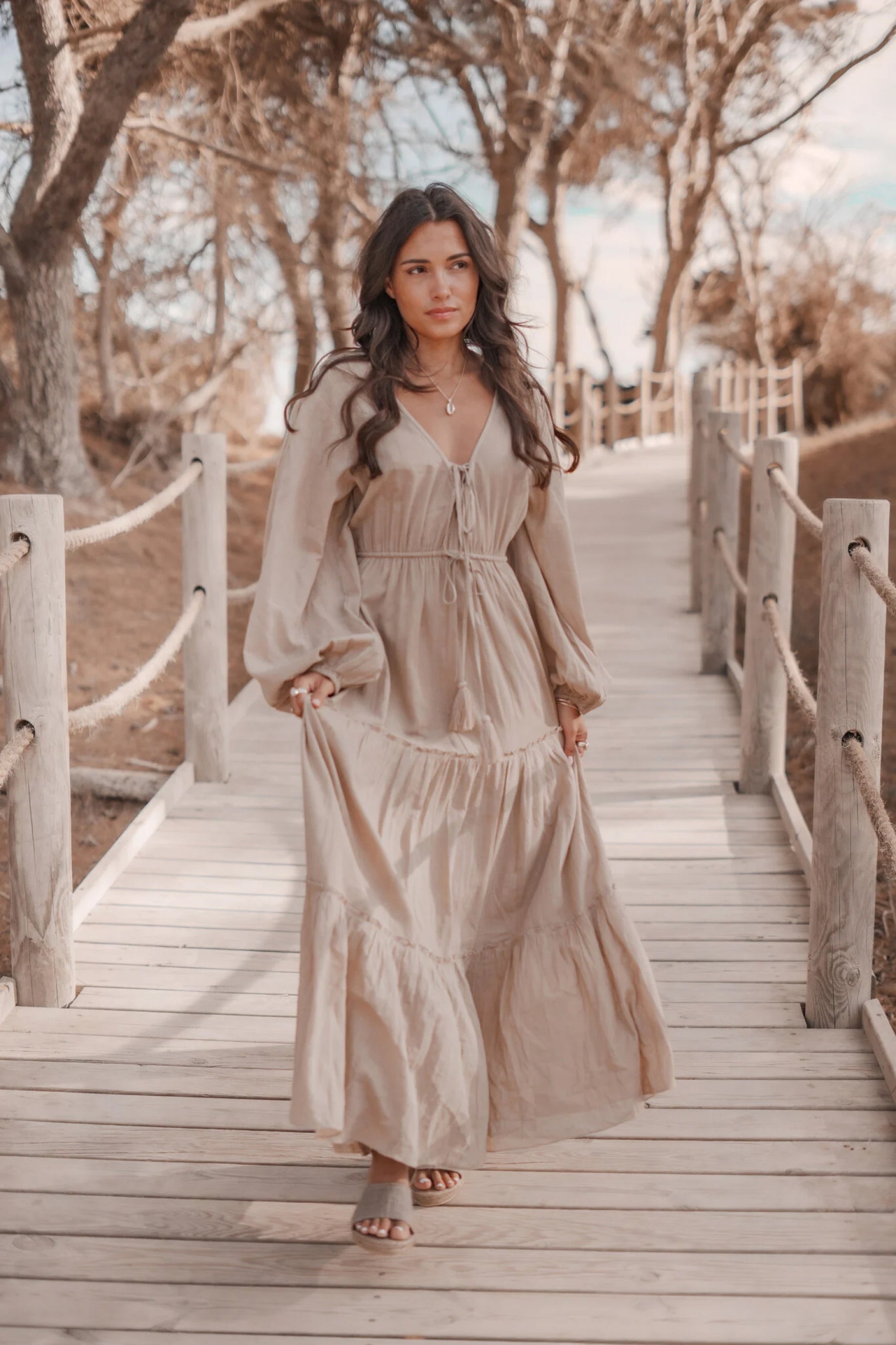 Bohemian jurk in taupe van ibzmode, Brands of Ibiza