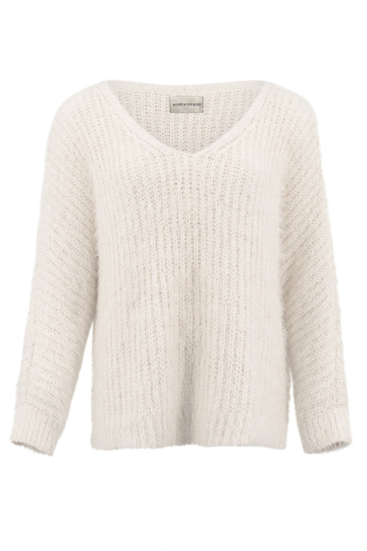 Bohemian item in brown van MOOST Wanted, Brands of Ibiza