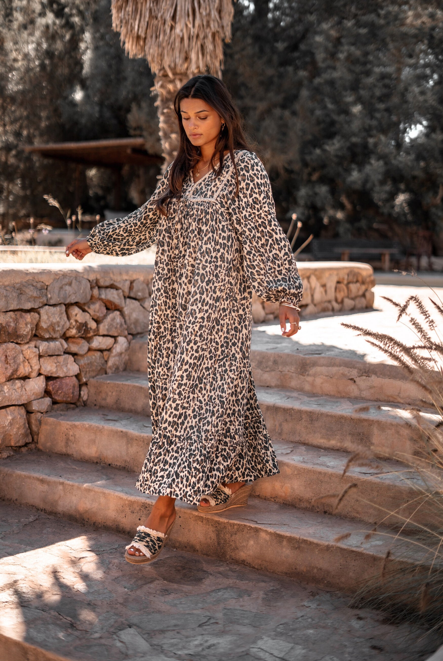 Vestido bohemio en crudo claro de ibzmode, Marcas de Ibiza