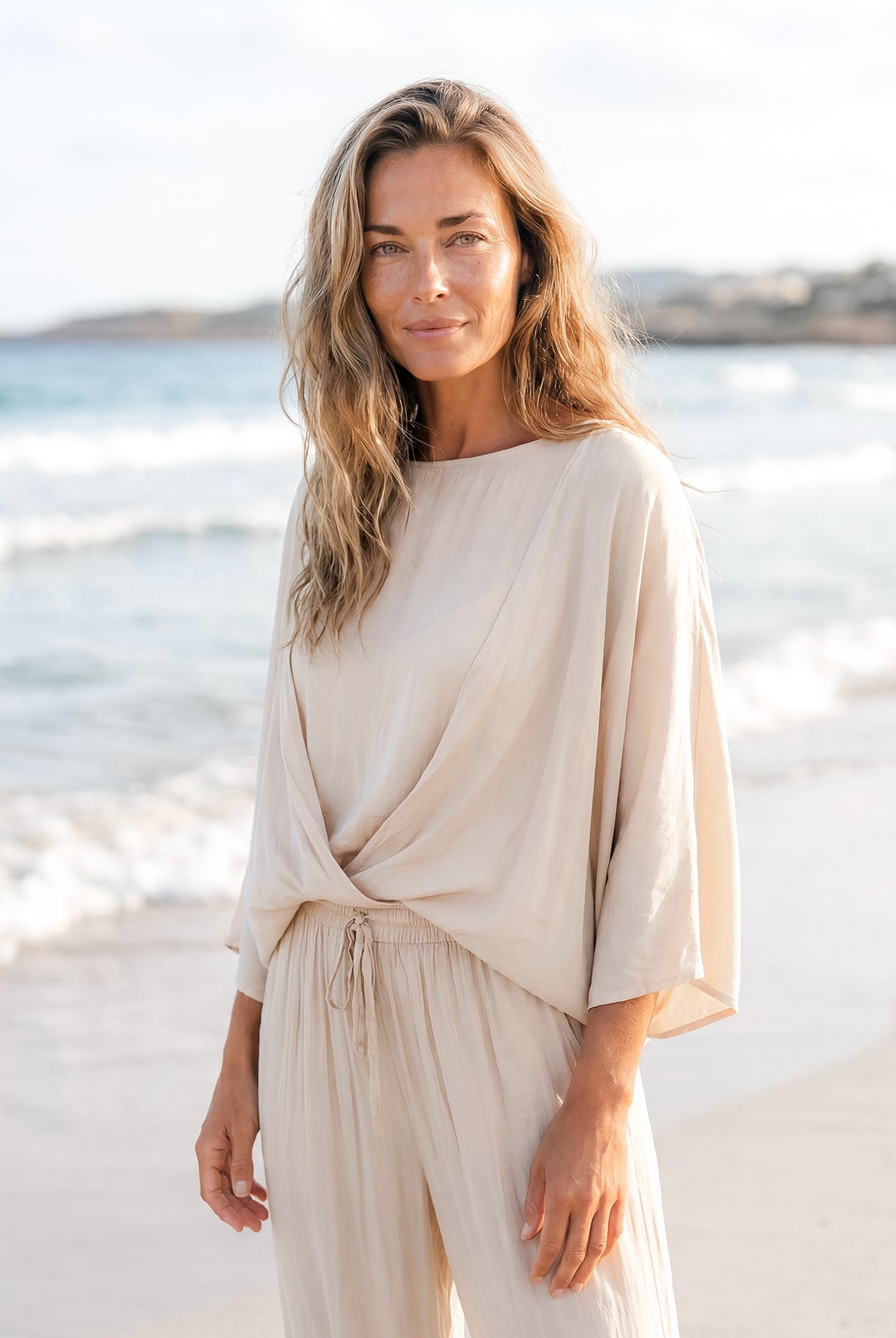 Ibizamode Pants Mega Ivory with airy flowy fit and relaxed summer look
