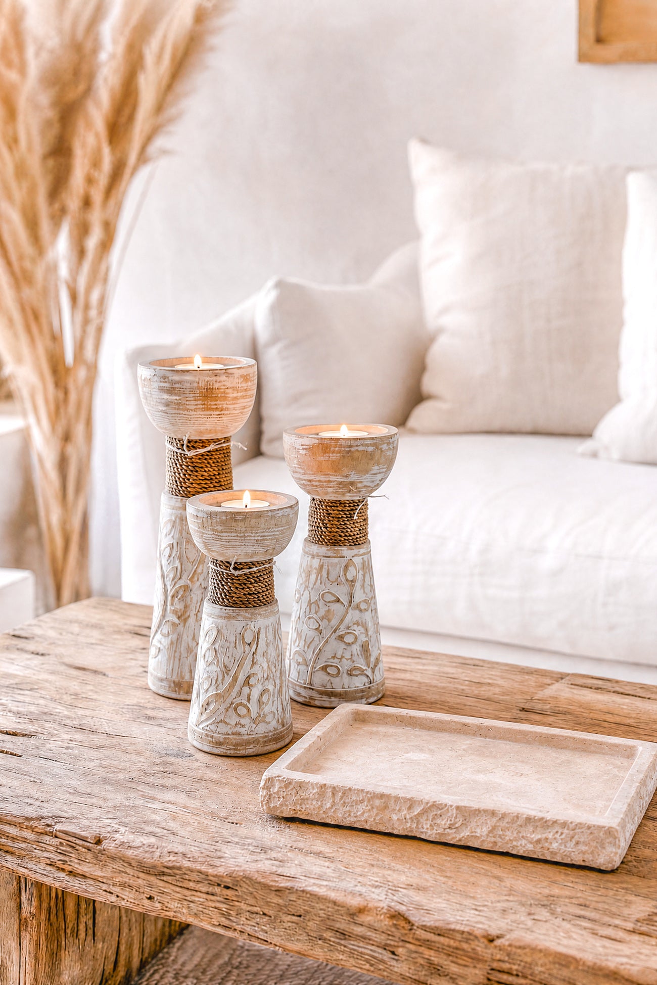 Ibzhome Leaves Candlestick Natural houten kandelaar met carved bohemian details