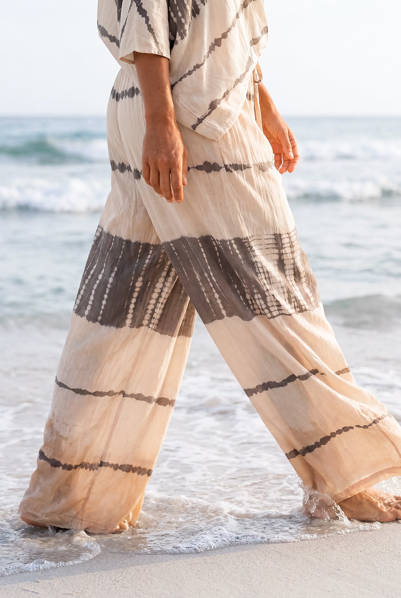 Ibizamode Pants Mega Maraluna Ivory with airy ombre look and flowy summer fit