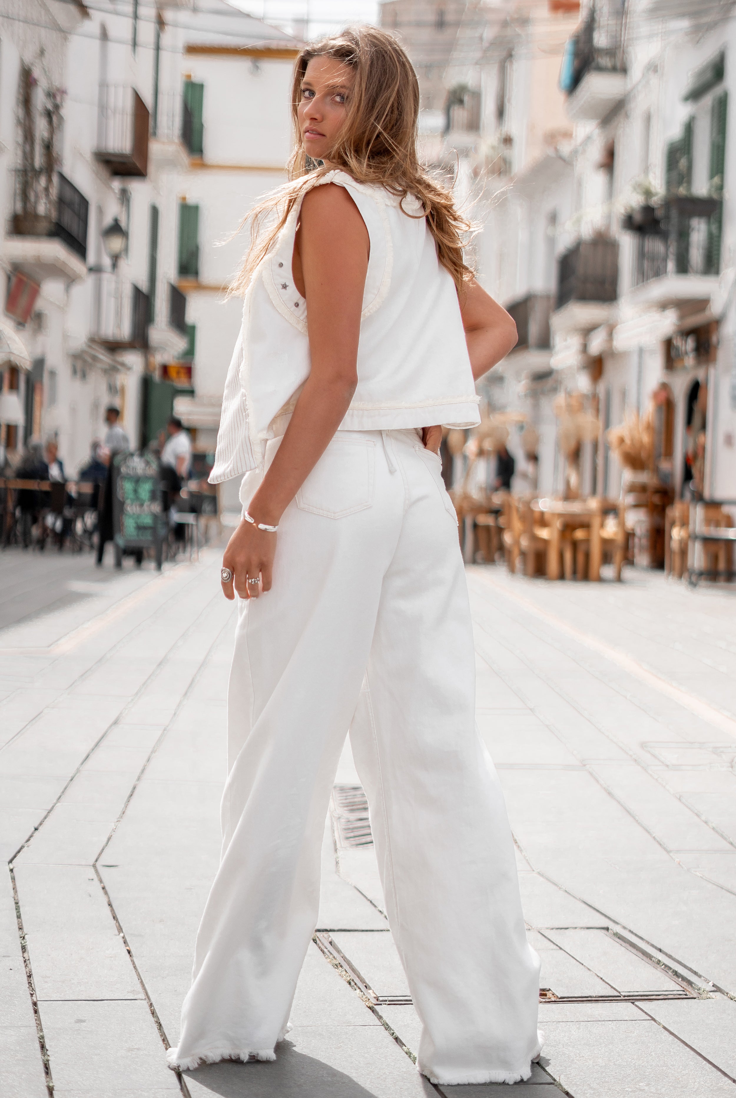 Artículo bohemio en blanco roto de ibzmode, Marcas de Ibiza