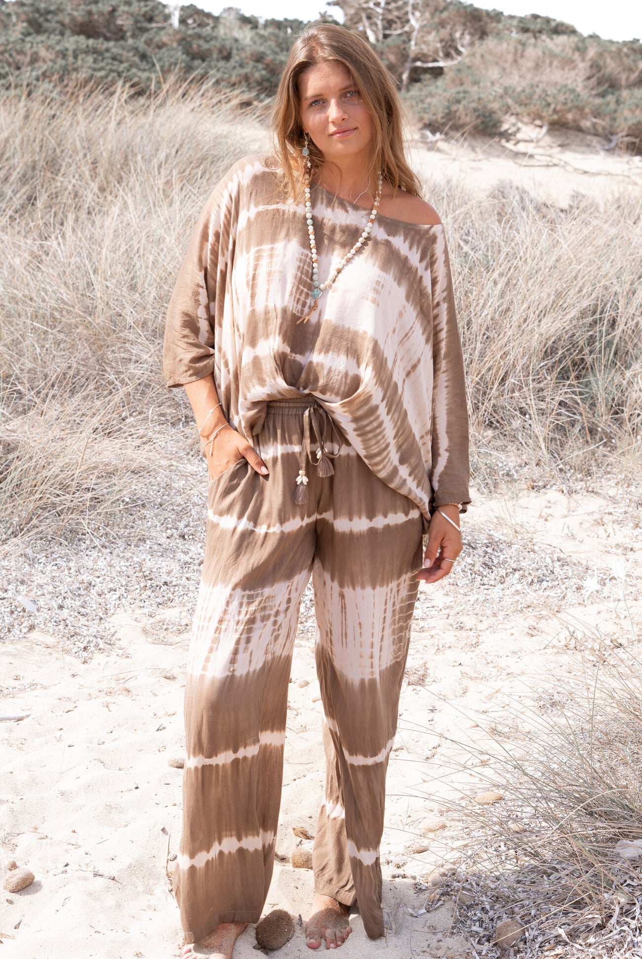 Ibizamode Pants Mega Maraluna Taupe with airy ombre look and flowy summer fit