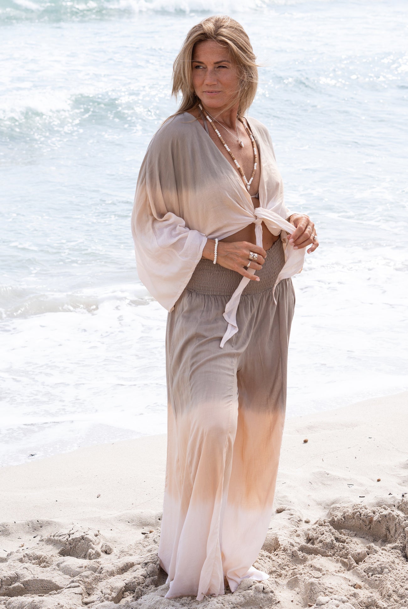 Ibizamode Wrap Top Sadri Almora Taupe Sand with airy printed look and feminine fit