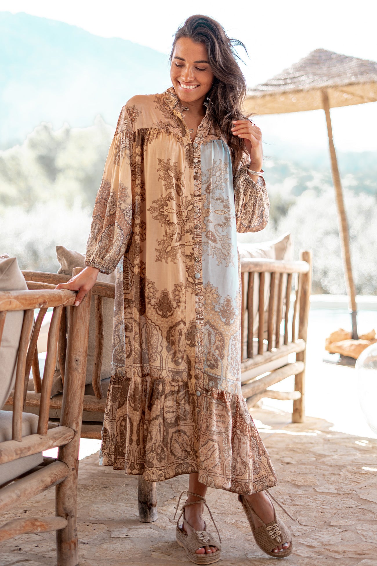 Bohemian jurk in light taupe van ibzmode, Brands of Ibiza