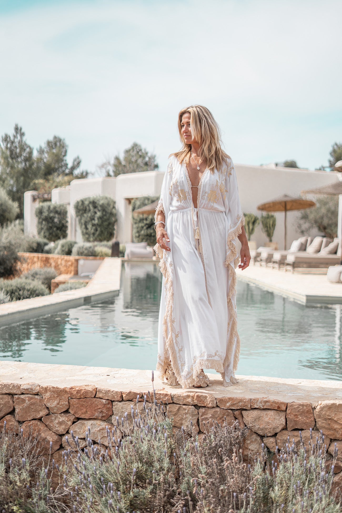 Bohemian kimono in white van ibzmode, Brands of Ibiza