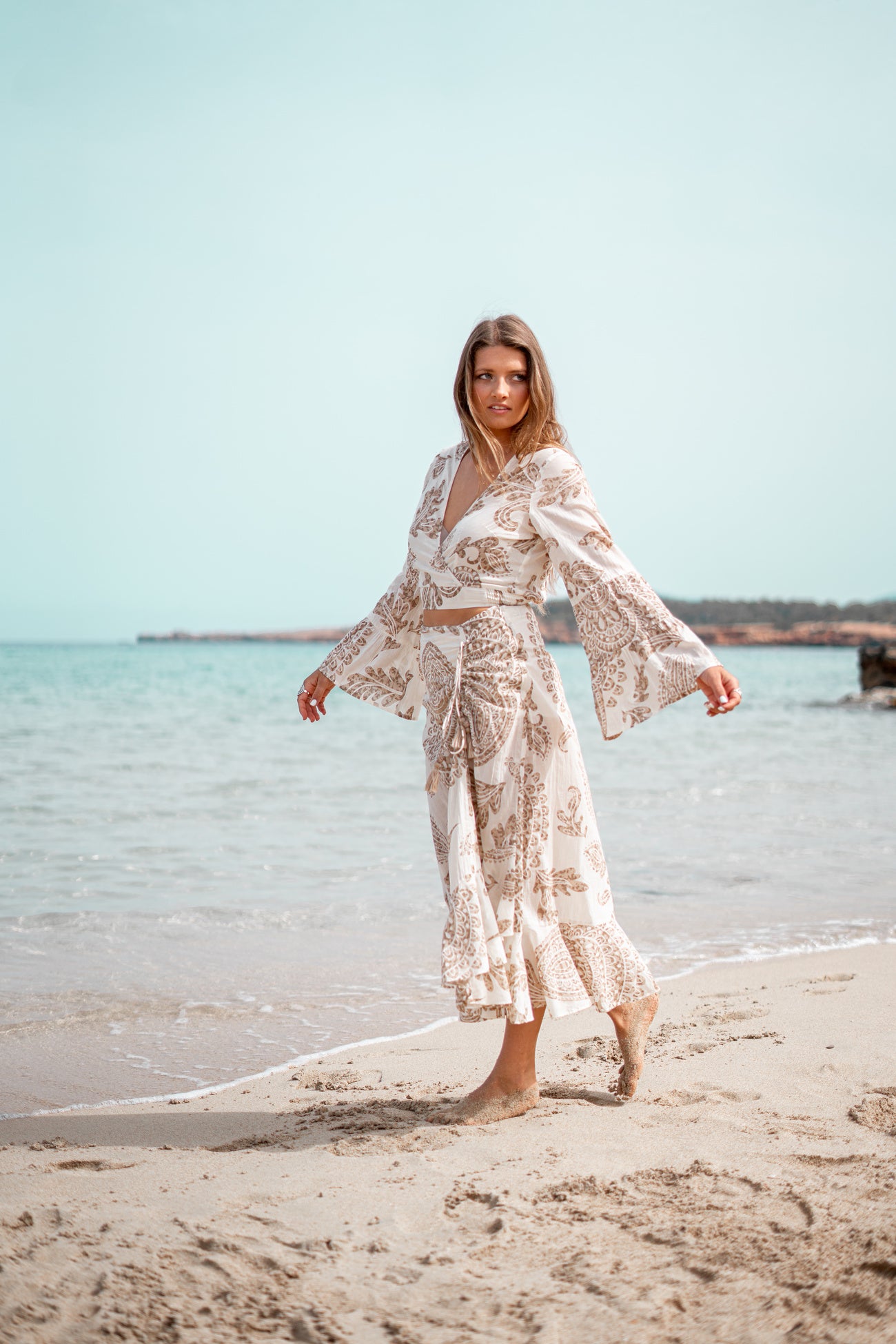 Bohemian top in taupe van ibzmode, Brands of Ibiza