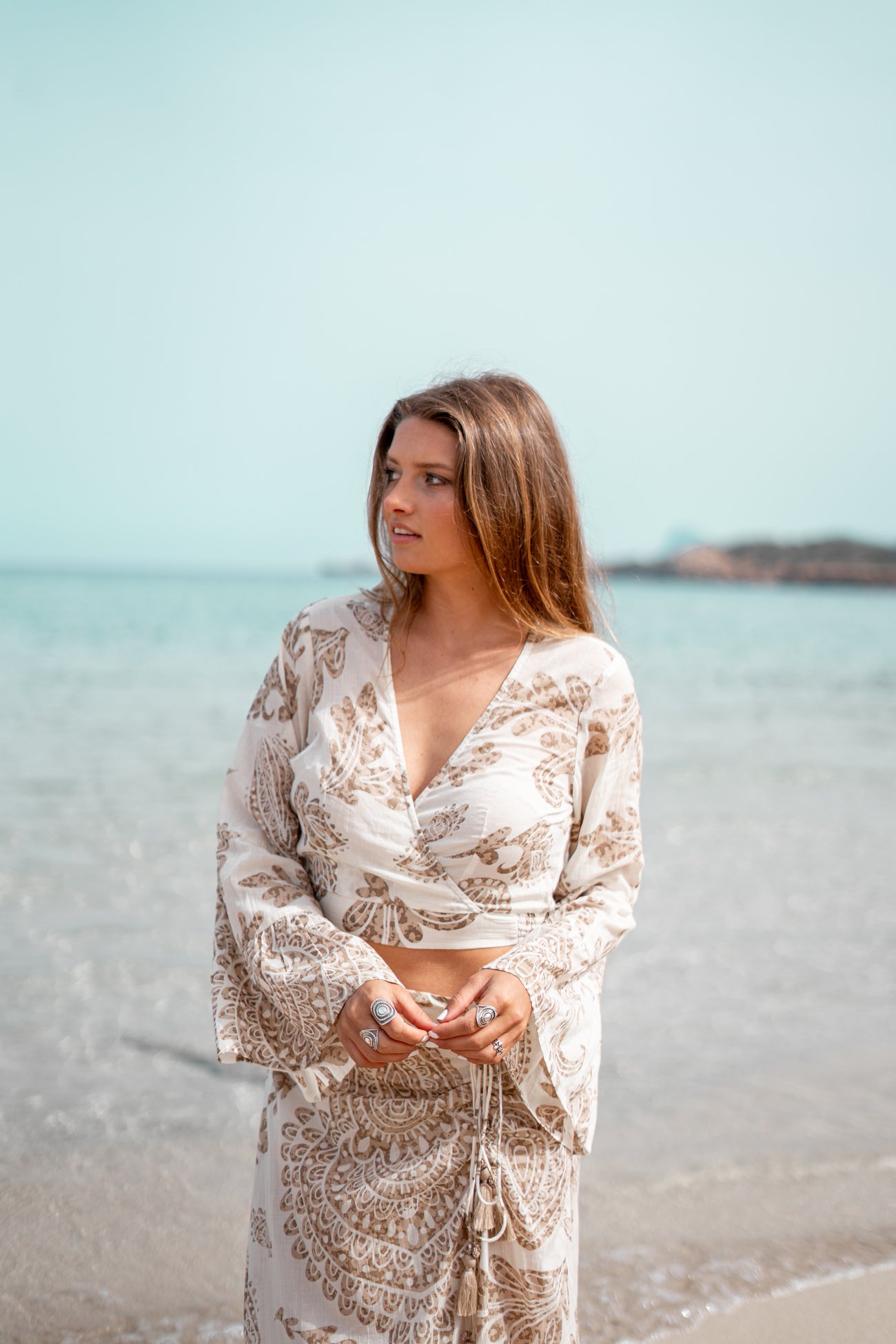 Bohemian top in taupe van ibzmode, Brands of Ibiza