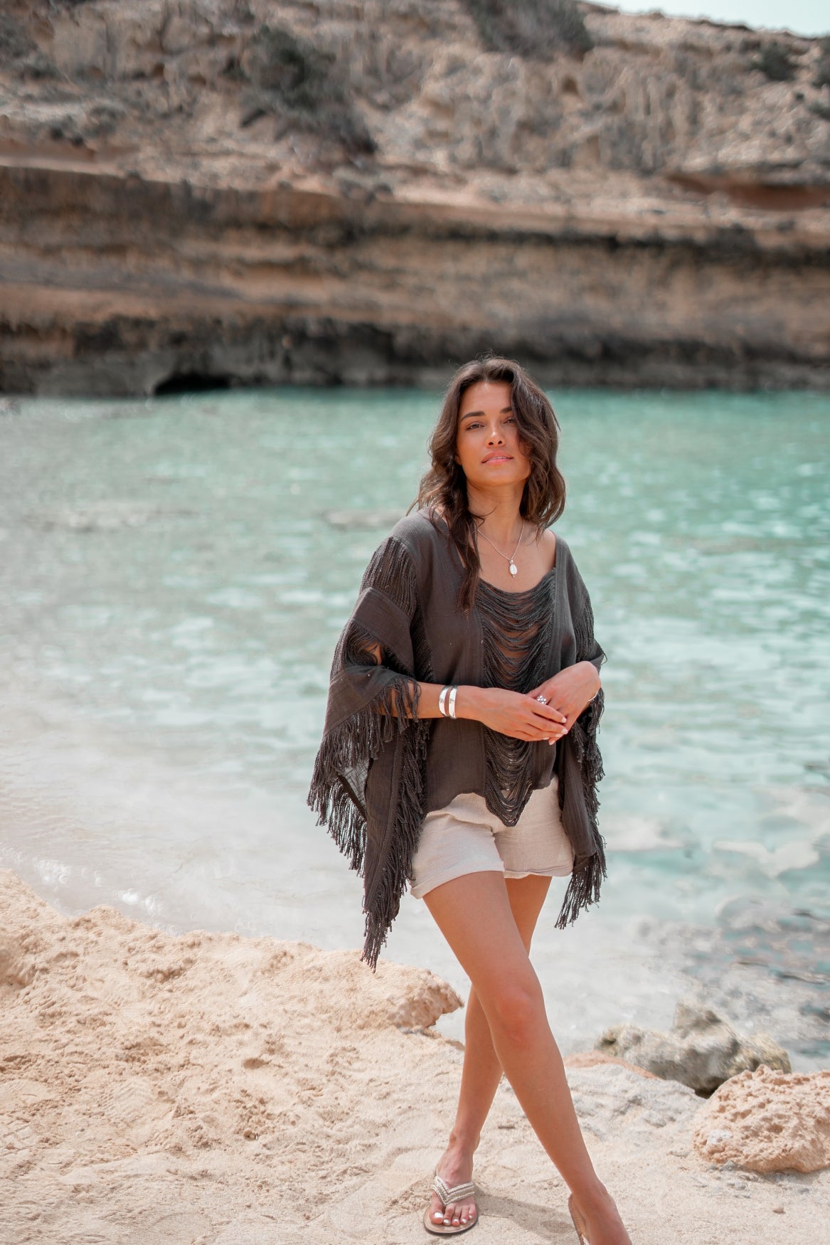 Bohemian top in dark antraciet van ibzmode, Brands of Ibiza