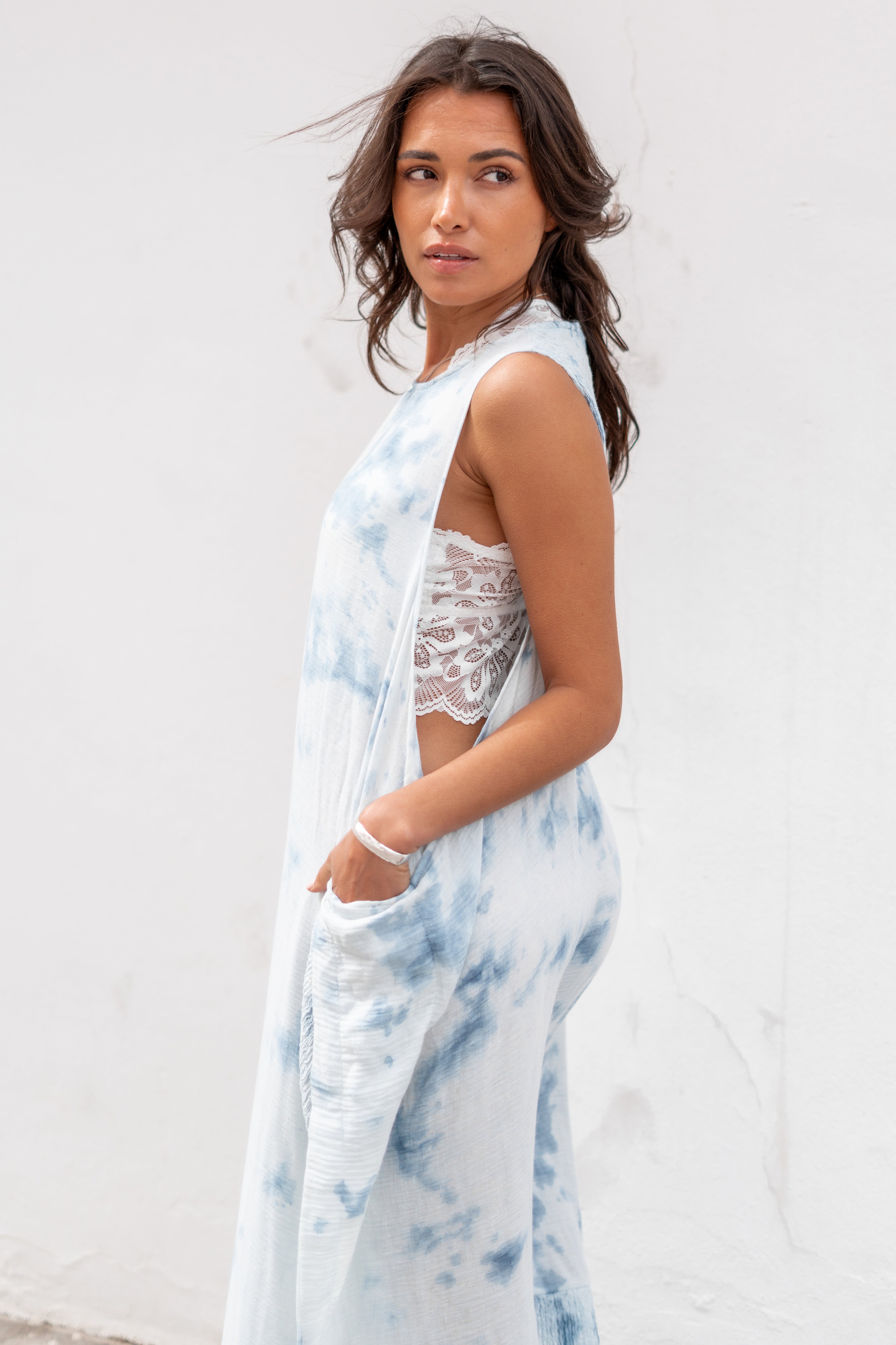 Bohemian jurk in blue tie dye van ibzmode, Brands of Ibiza