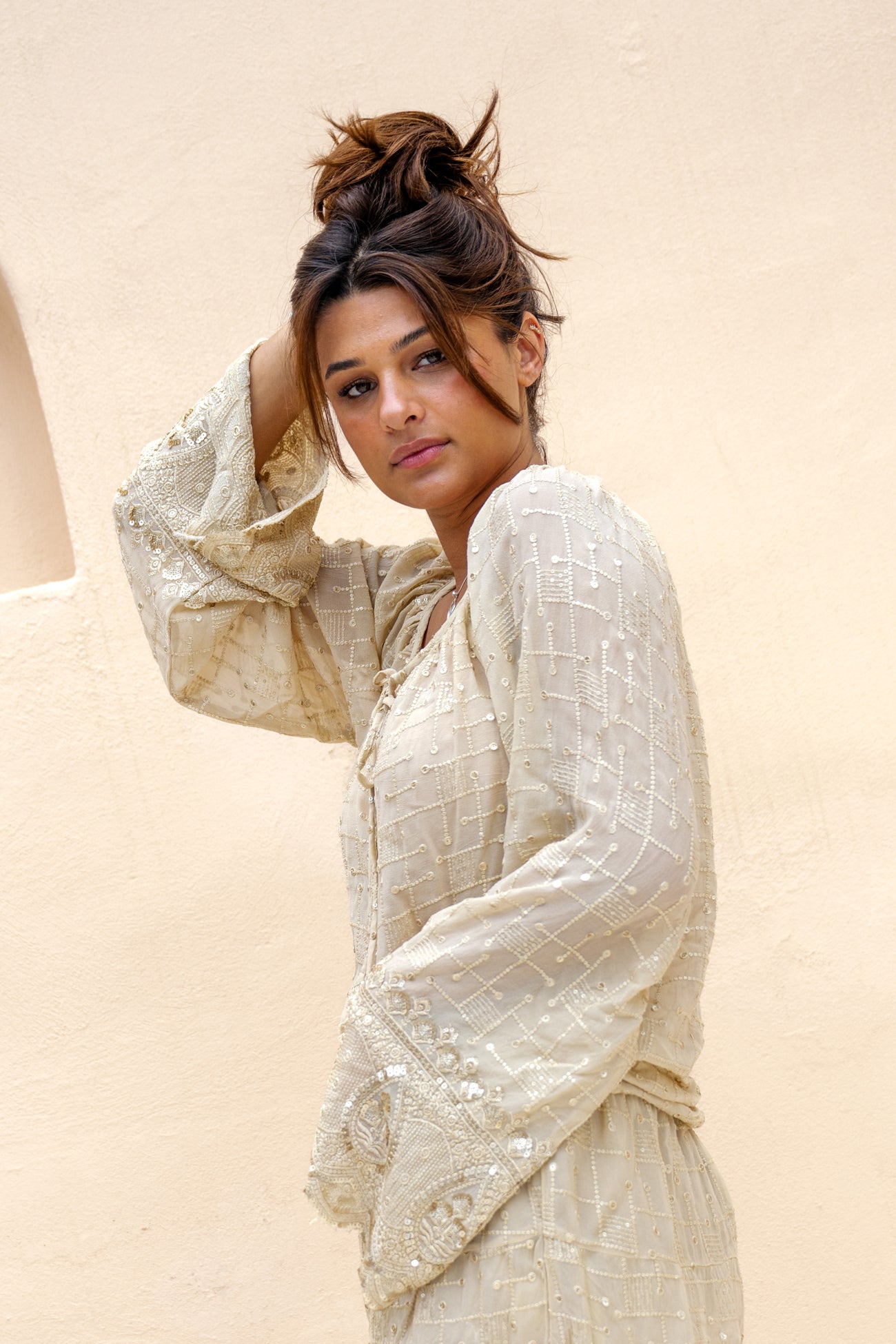 Ibzmode Blouse Tavia Lunara Sand with subtle shimmer detail