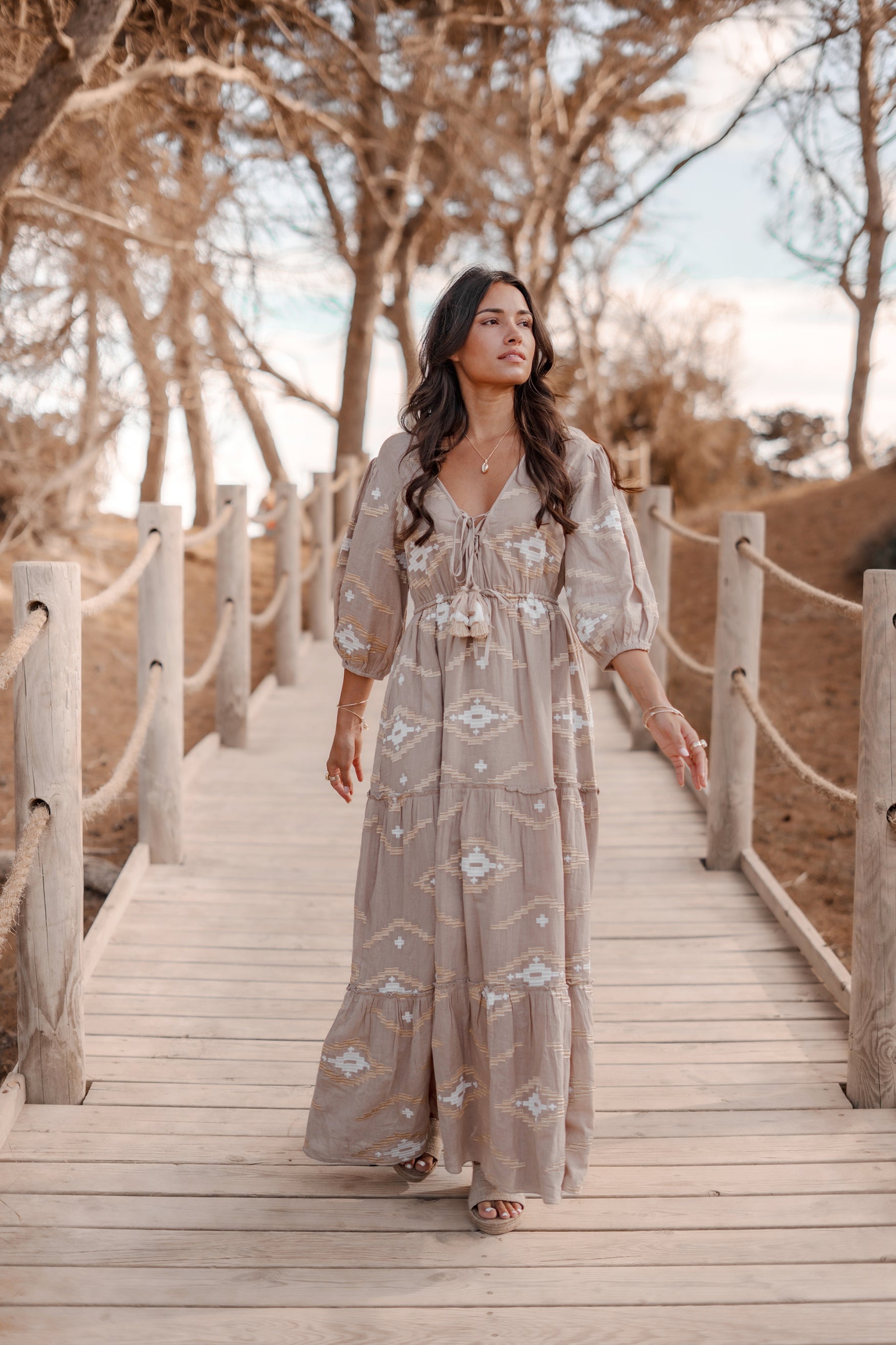 Bohemian jurk in taupe peach van ibzmode, Brands of Ibiza