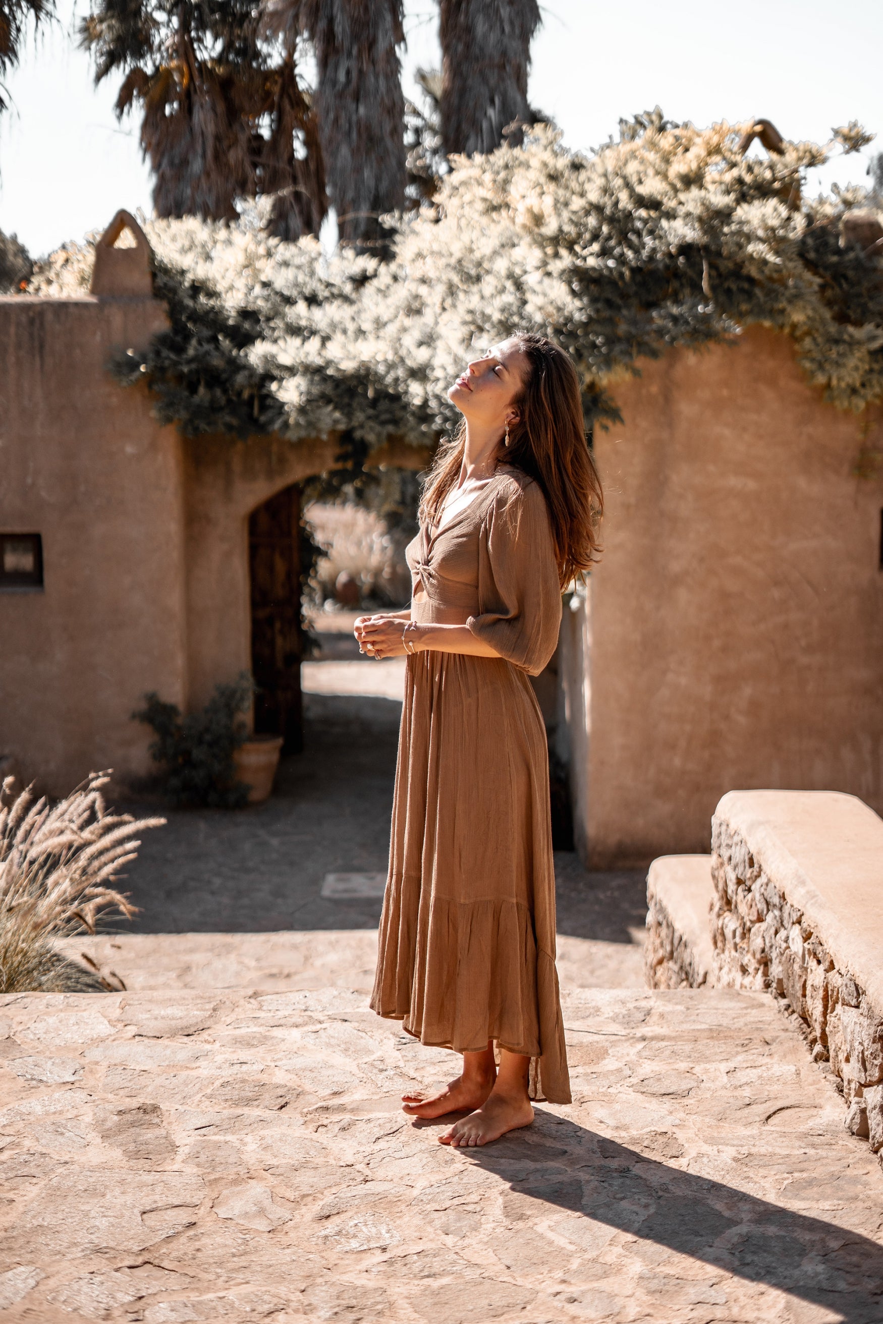 Bohemian jurk in taupe van ibzmode, Brands of Ibiza
