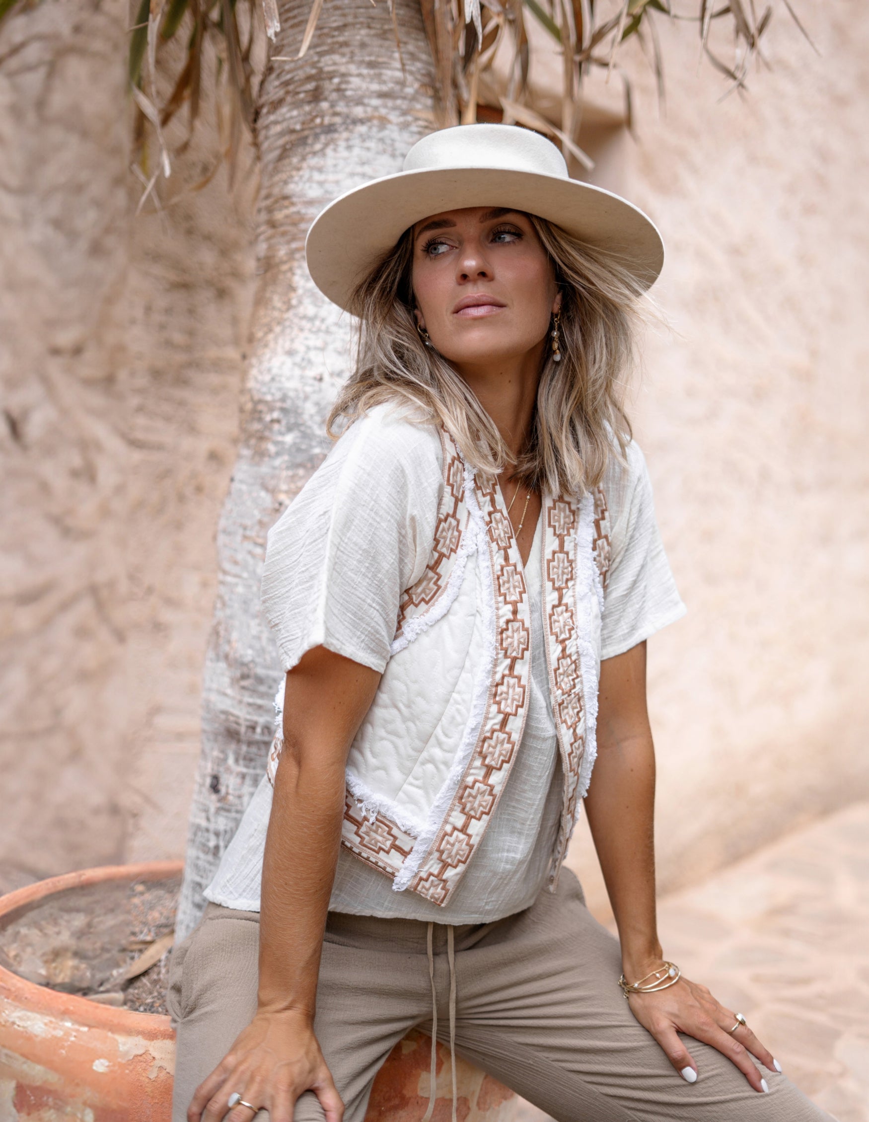 Bohemian item in ecru van ibzmode, Brands of Ibiza
