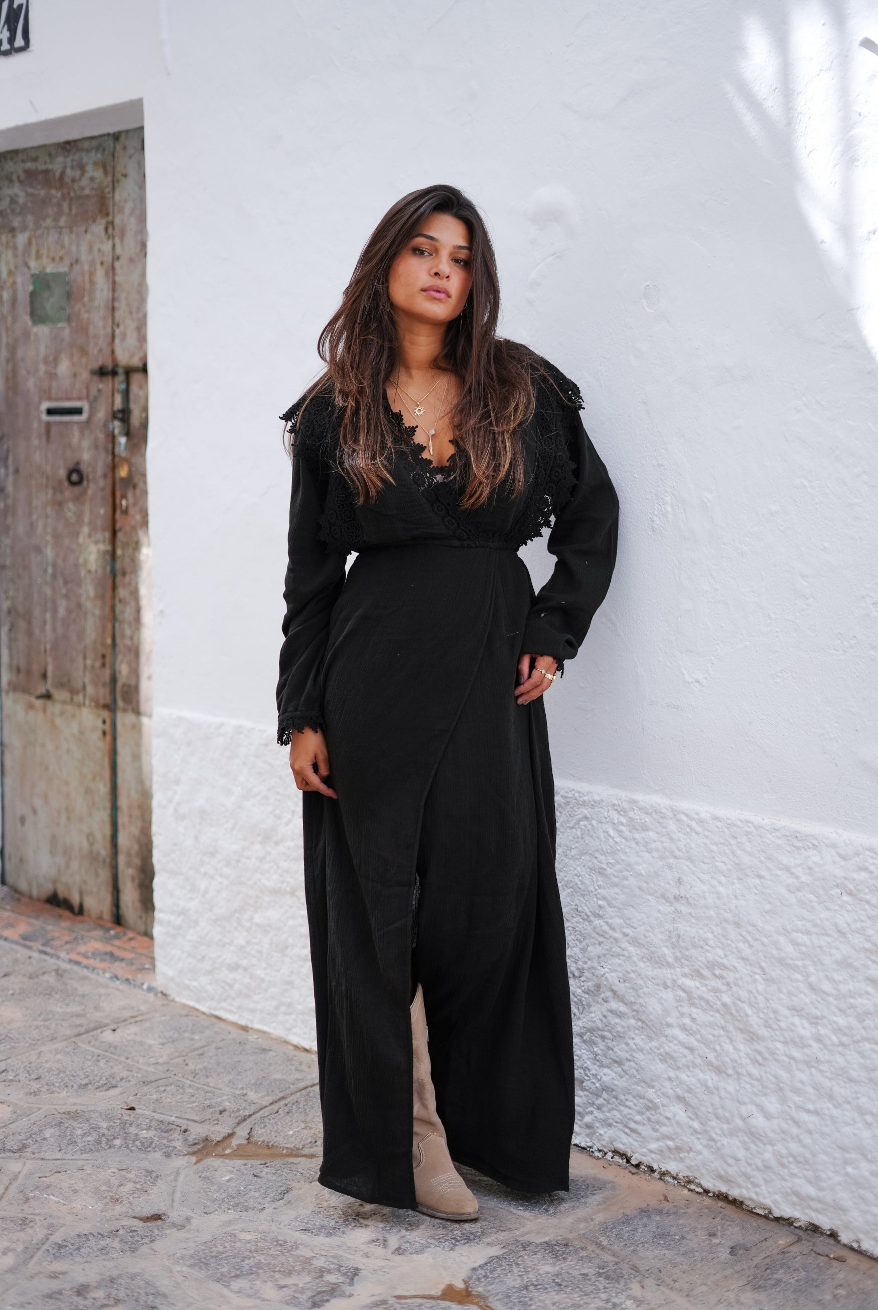 Vestido bohemio en negro de ibzmode, Marcas de Ibiza