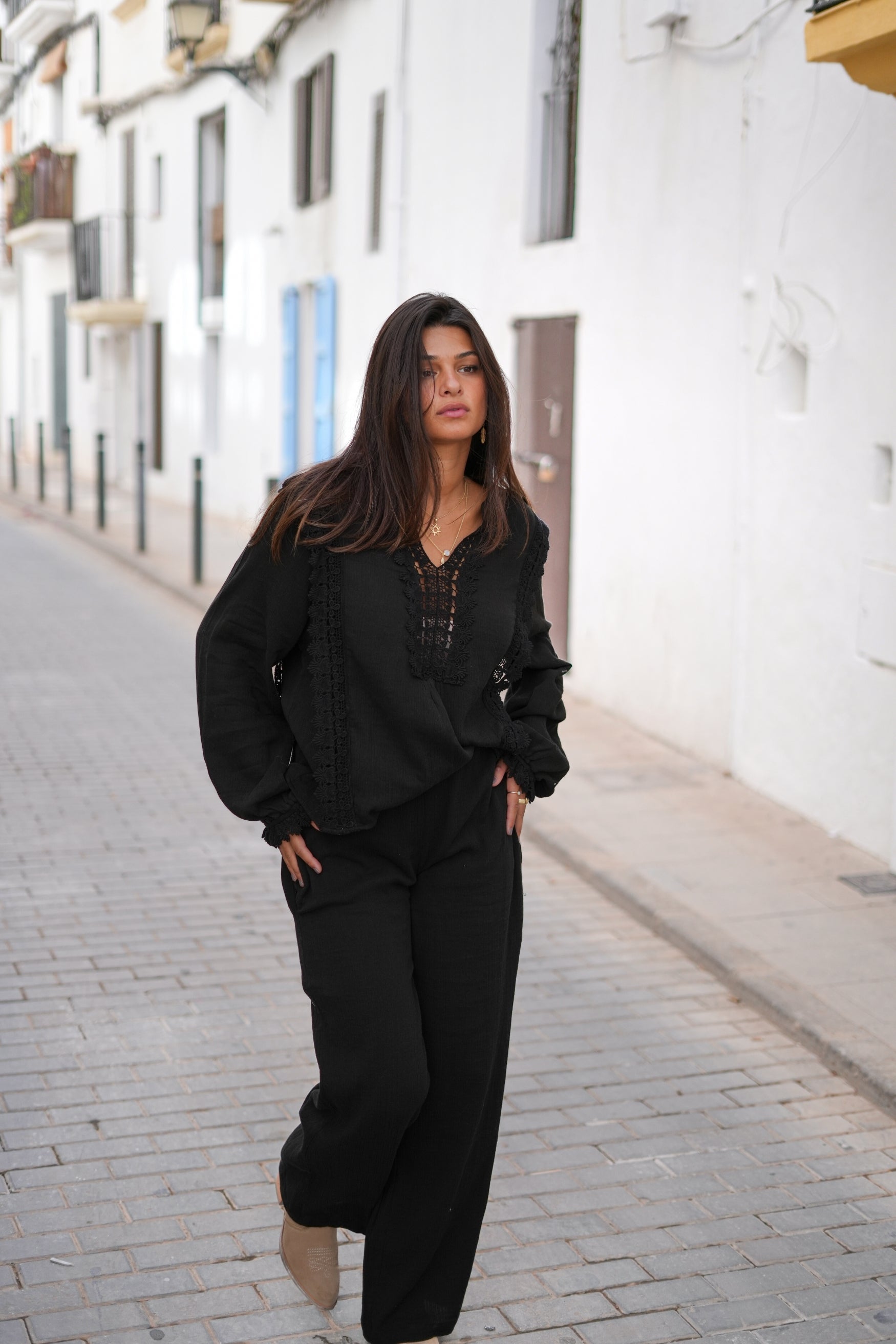 Bohemian blouse in black van ibzmode, Brands of Ibiza