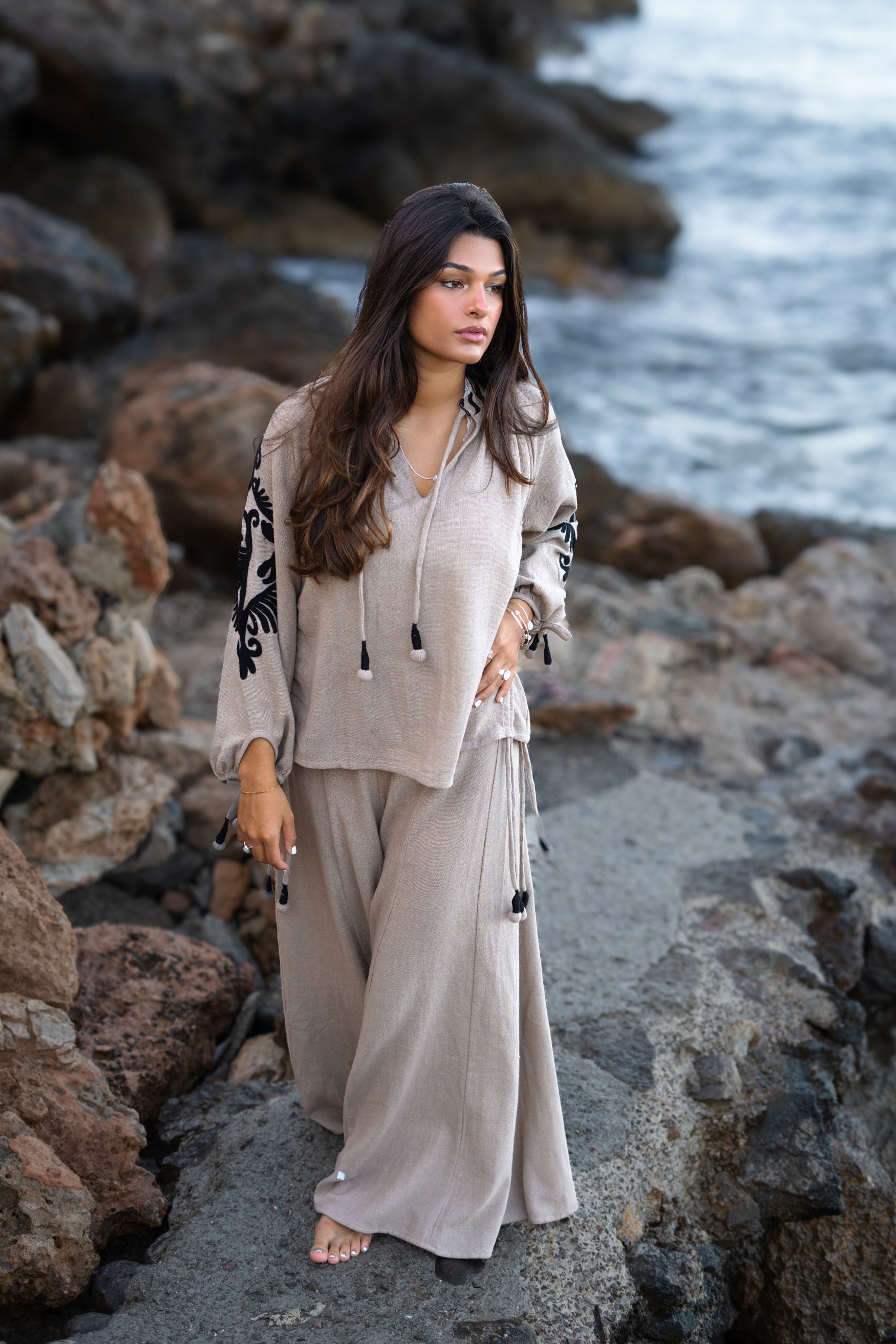 Bohemian blouse in taupe van ibzmode, Brands of Ibiza