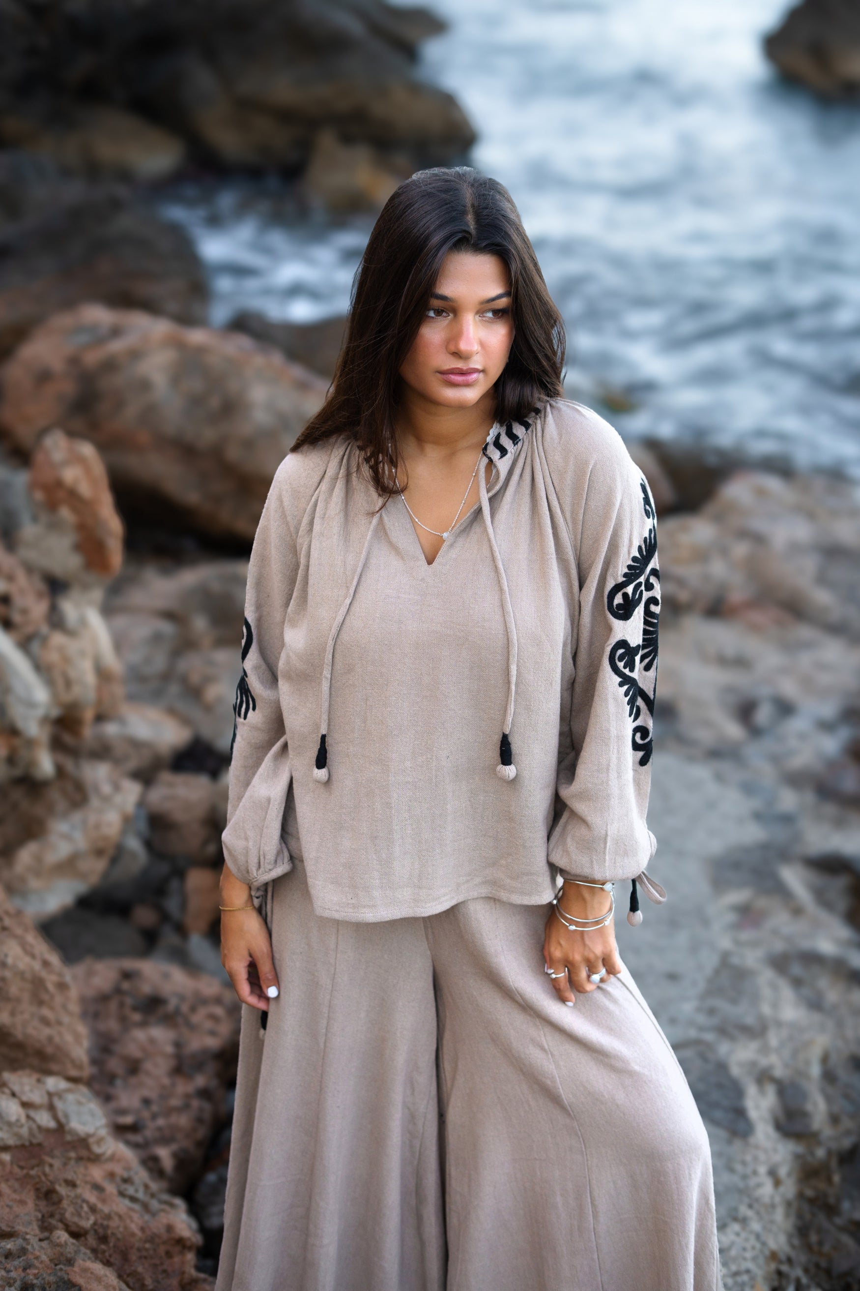Bohemian blouse in taupe van ibzmode, Brands of Ibiza