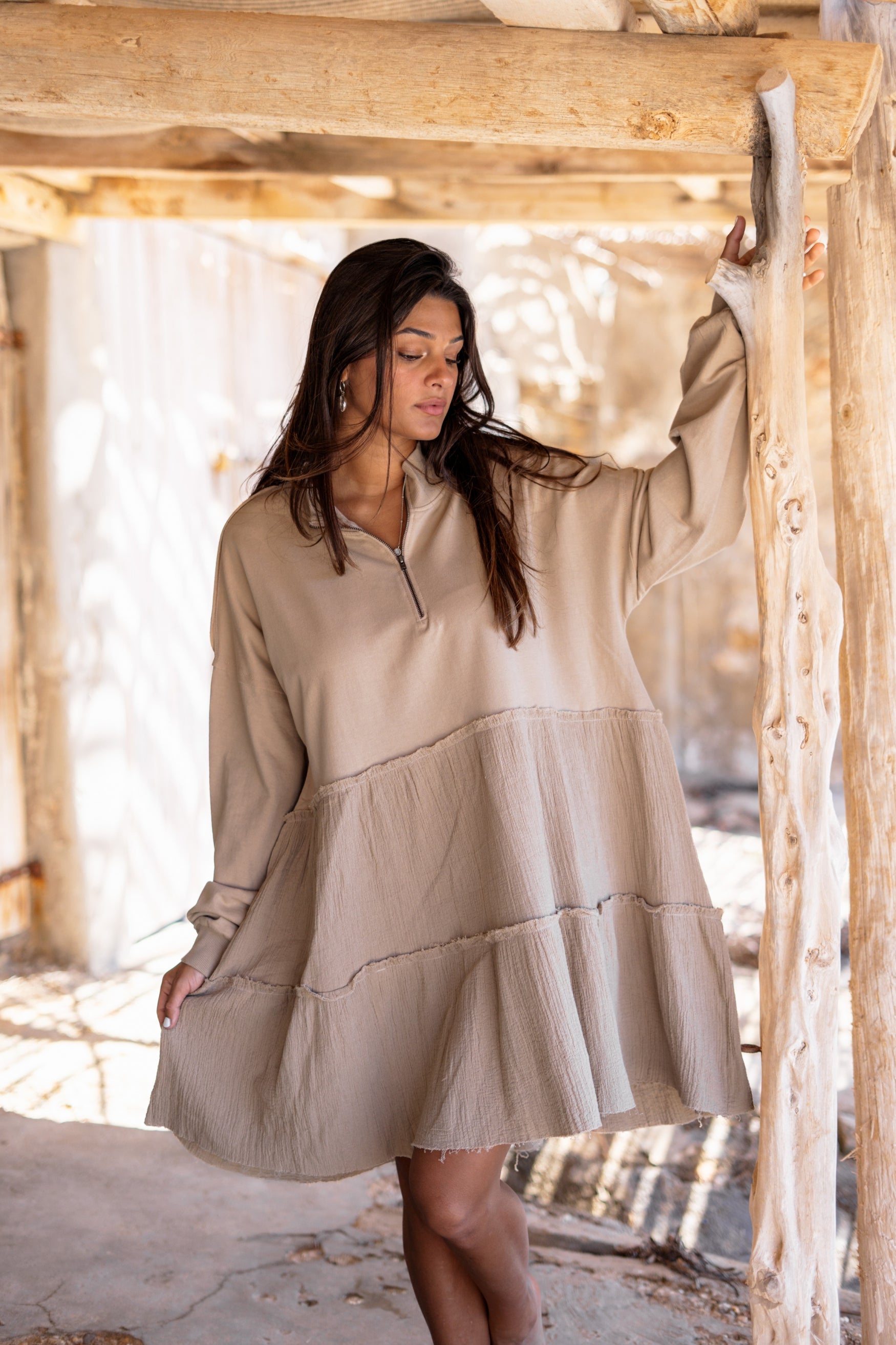 Bohemian jurk in taupe van ibzmode, Brands of Ibiza