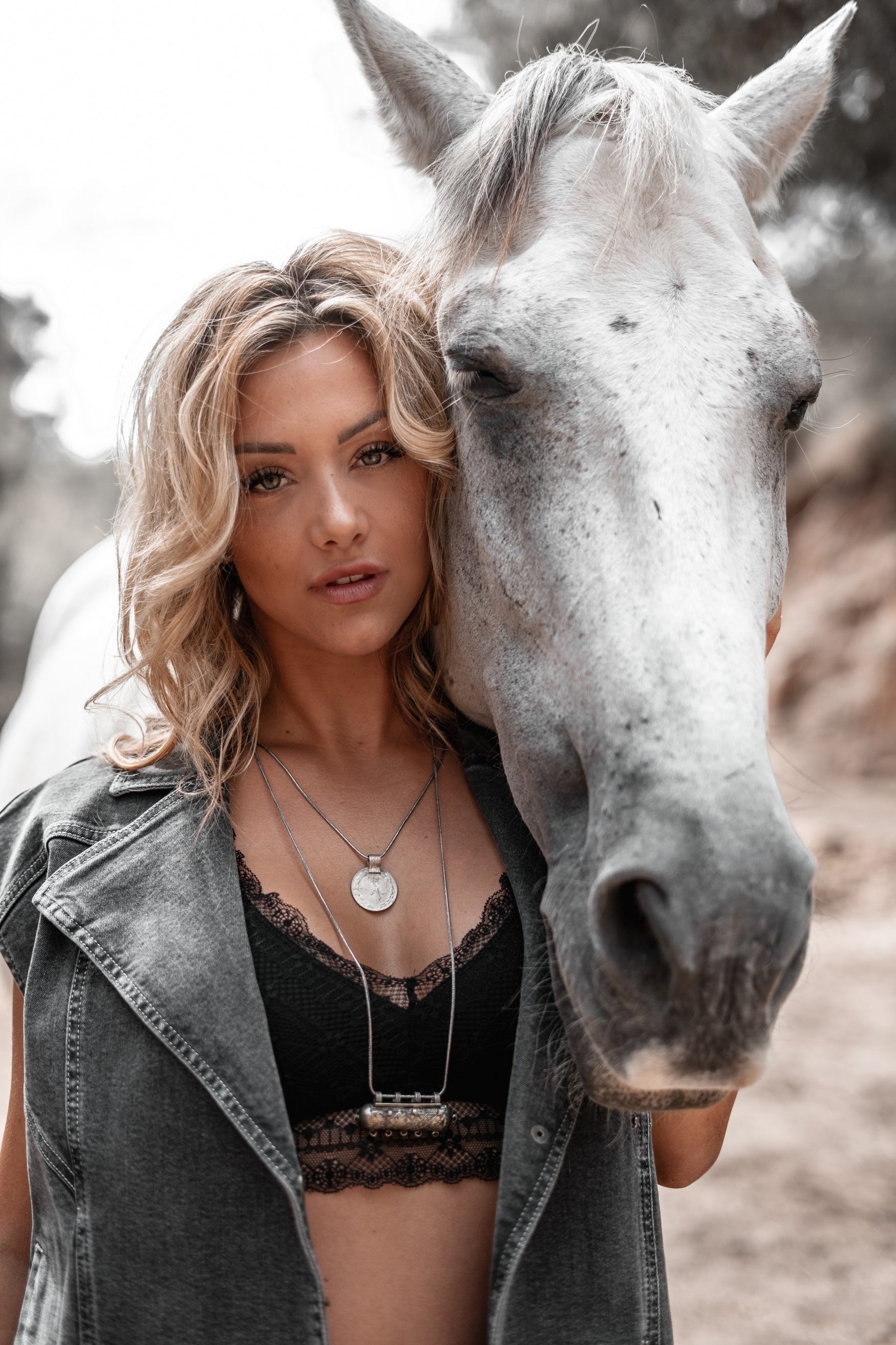 Bohemian item in dark grey van MOOST Wanted, Brands of Ibiza