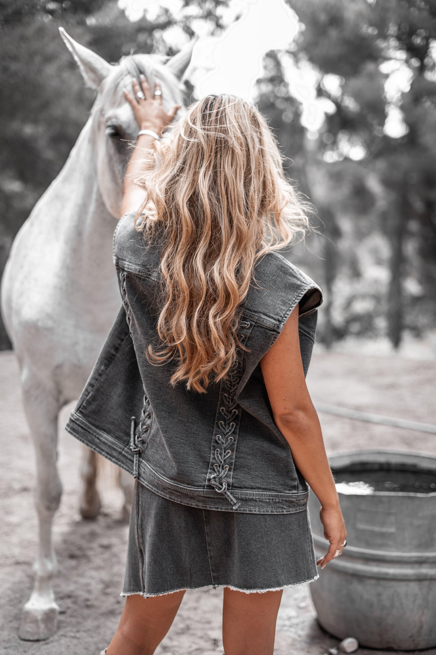 Bohemian item in dark grey van MOOST Wanted, Brands of Ibiza