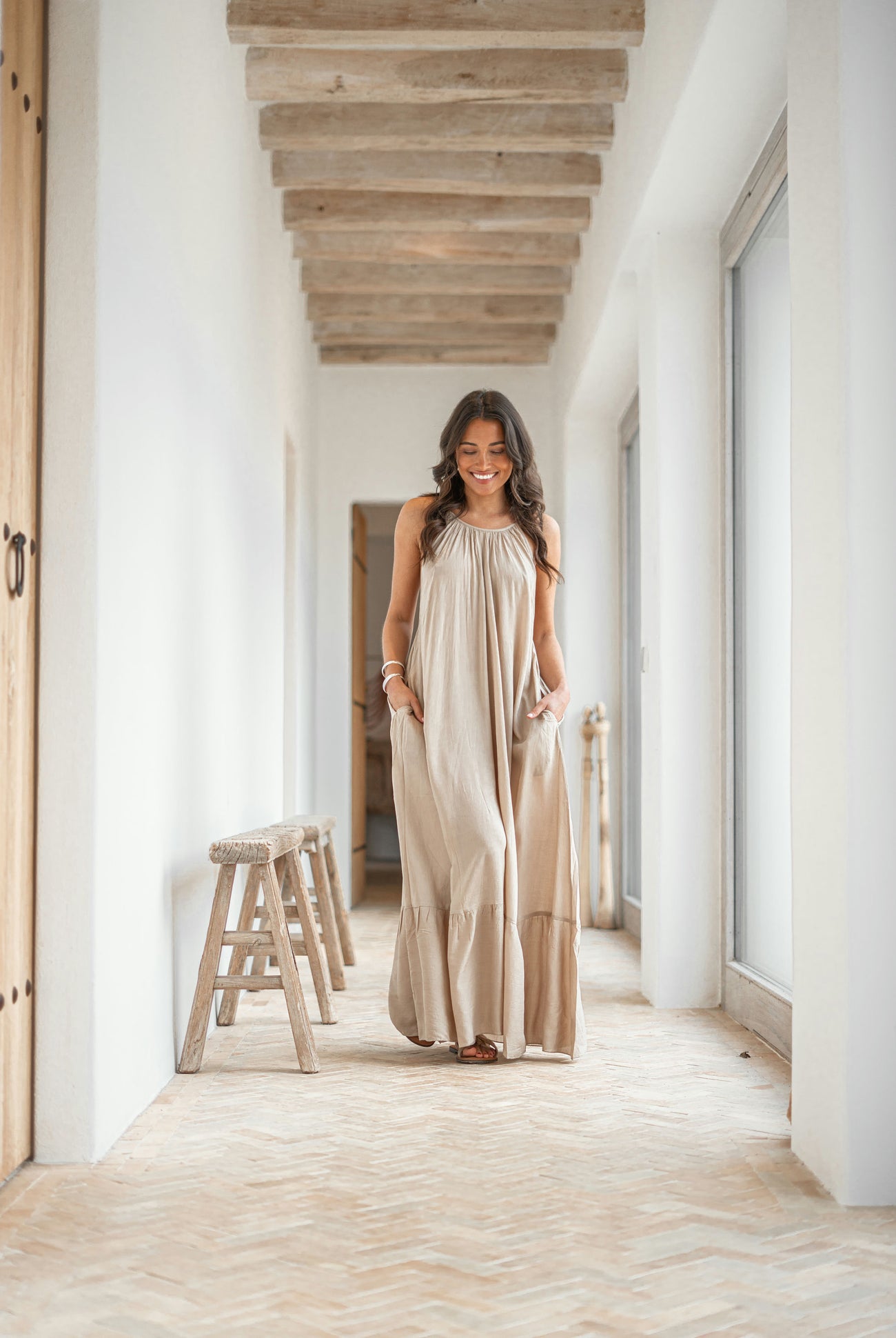 Bohemian jurk in taupe van ibzmode, Brands of Ibiza