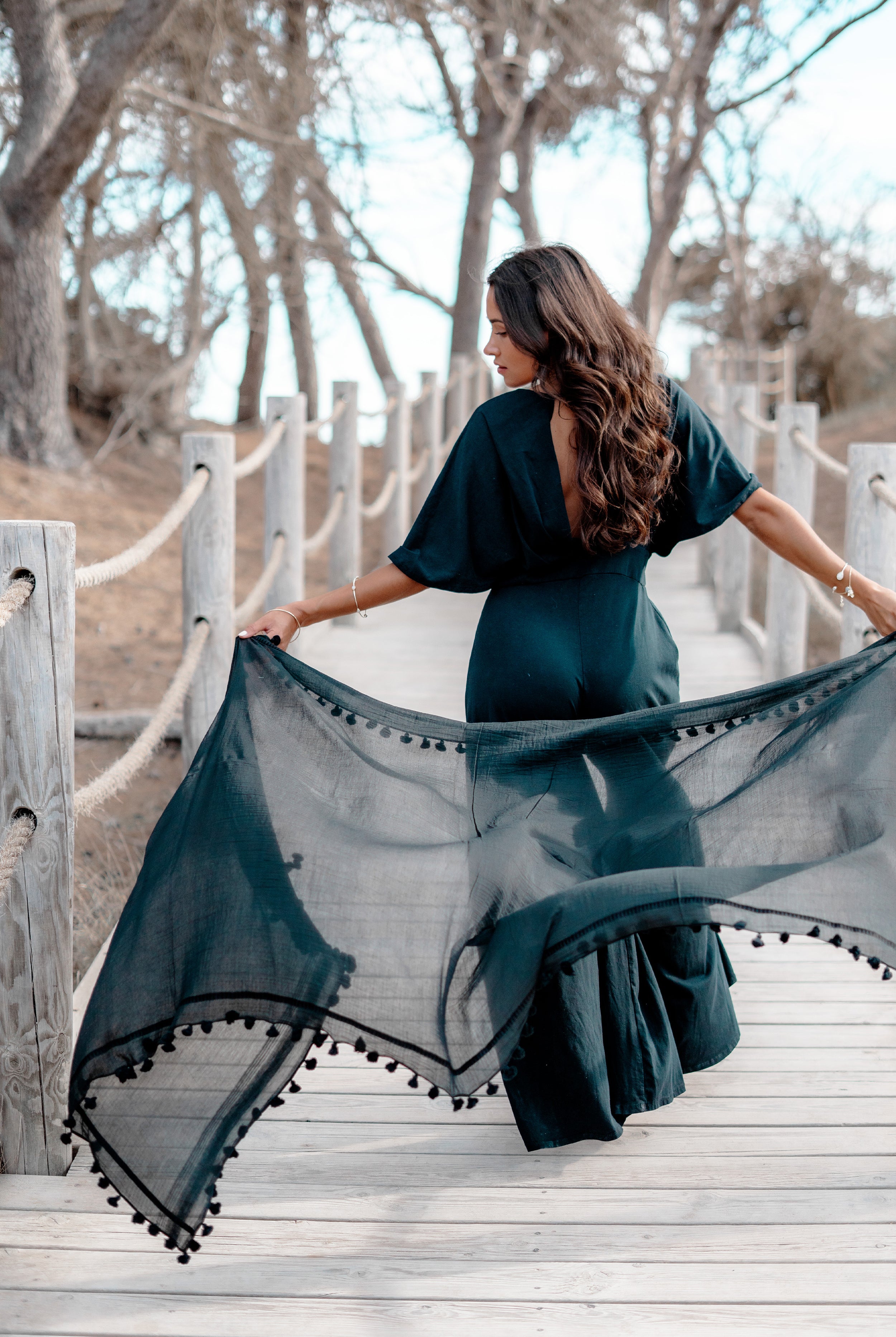 Artículo bohemio en negro de ibzmode, Marcas de Ibiza