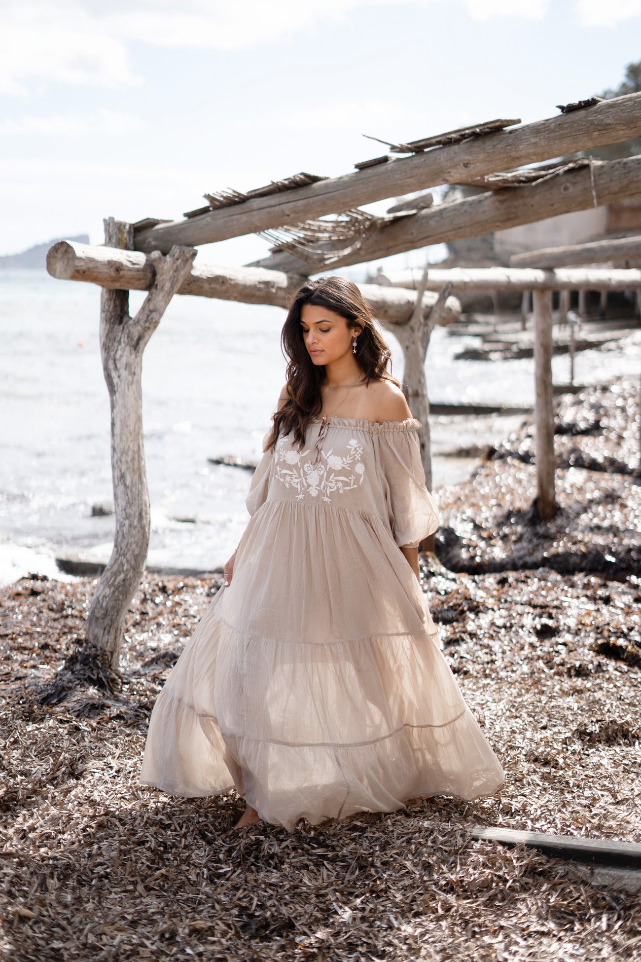 Bohemian jurk in light taupe van ibzmode, Brands of Ibiza