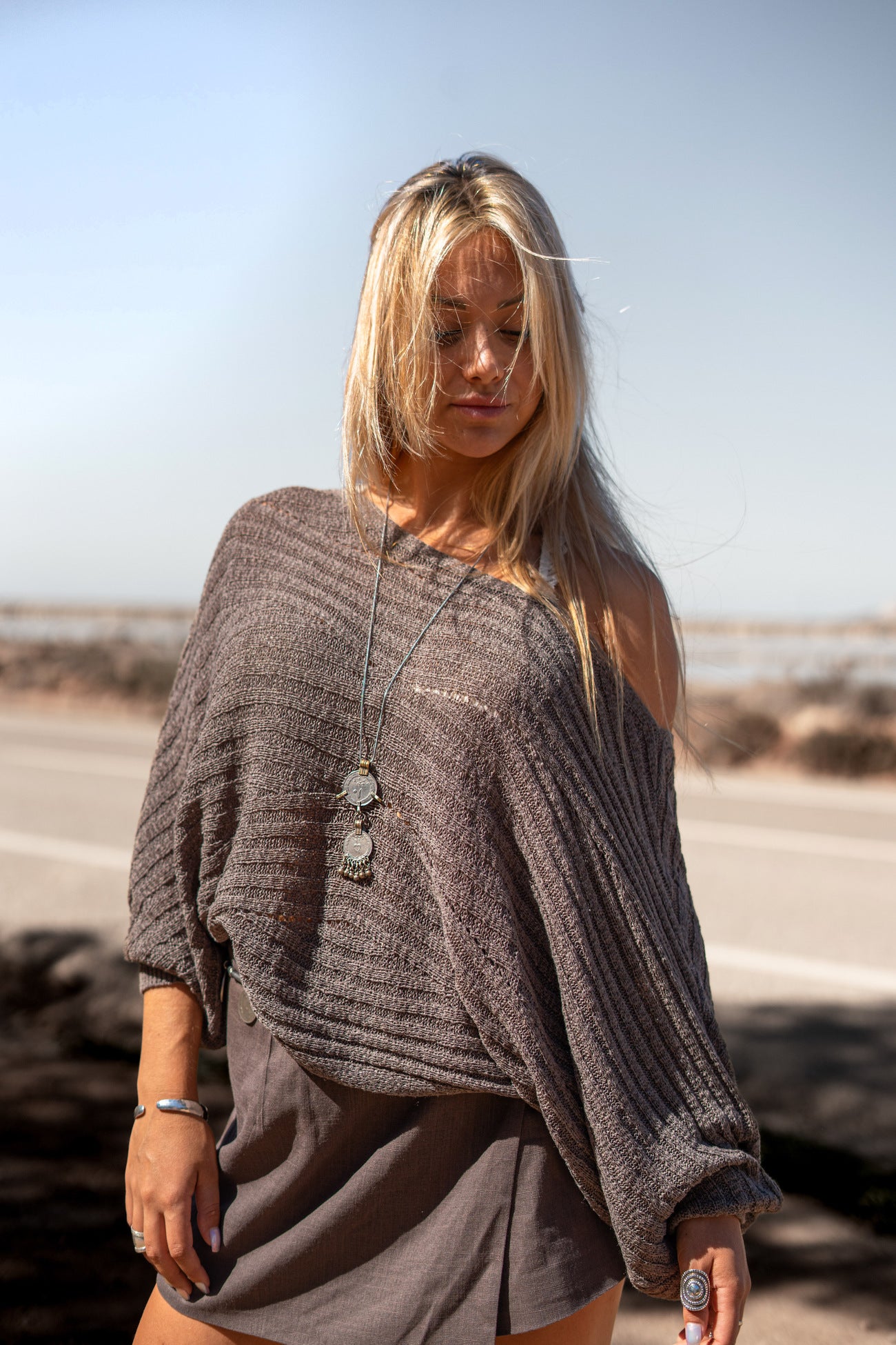 Article bohème en taupe foncé de MOOST Wanted, Marques d'Ibiza