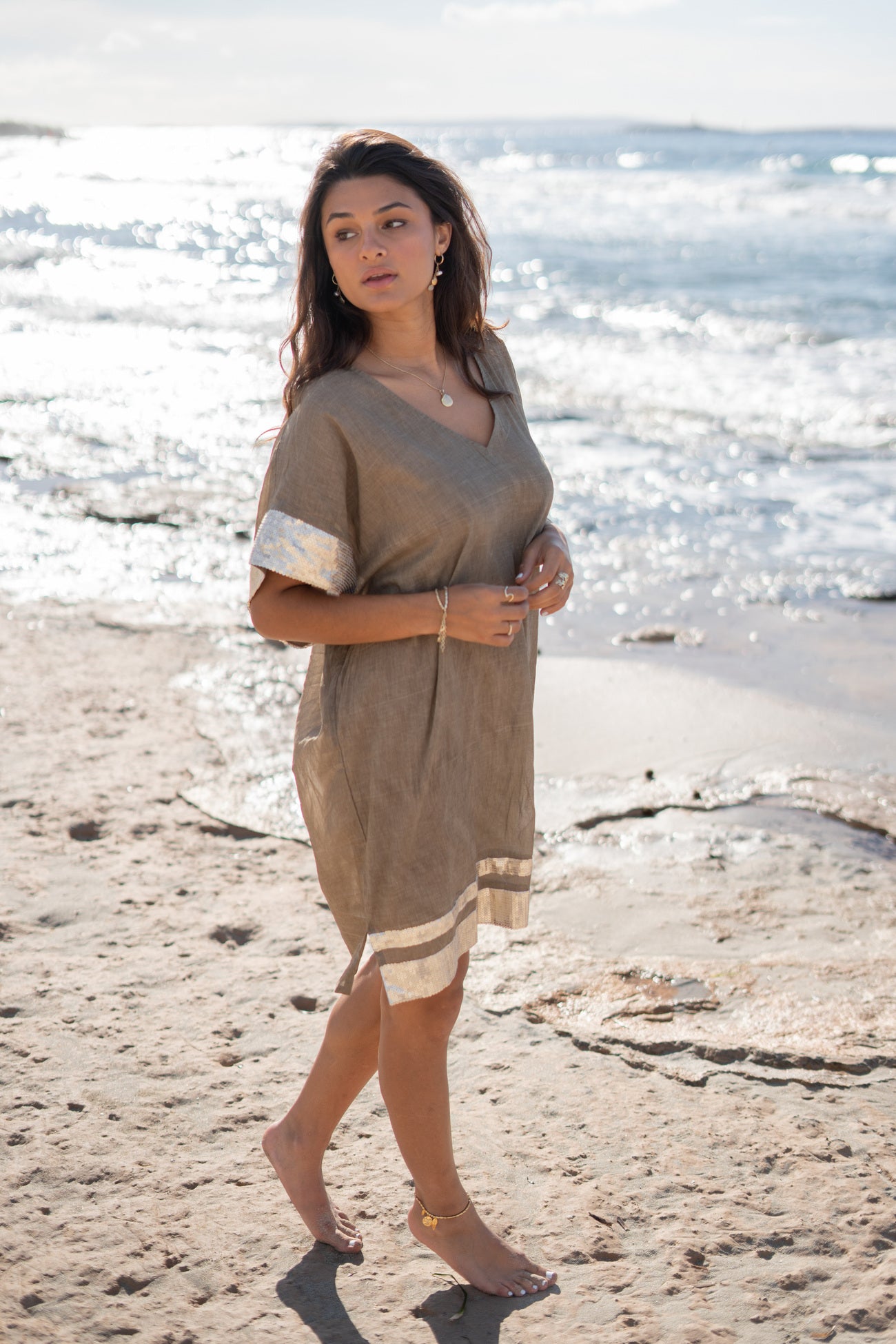 Bohemian-Kleid in Taupe von ibzmode, Brands of Ibiza