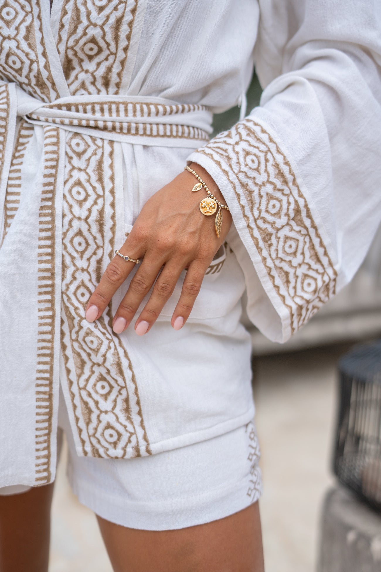 Bohemian kimono in white van ibzmode, Brands of Ibiza