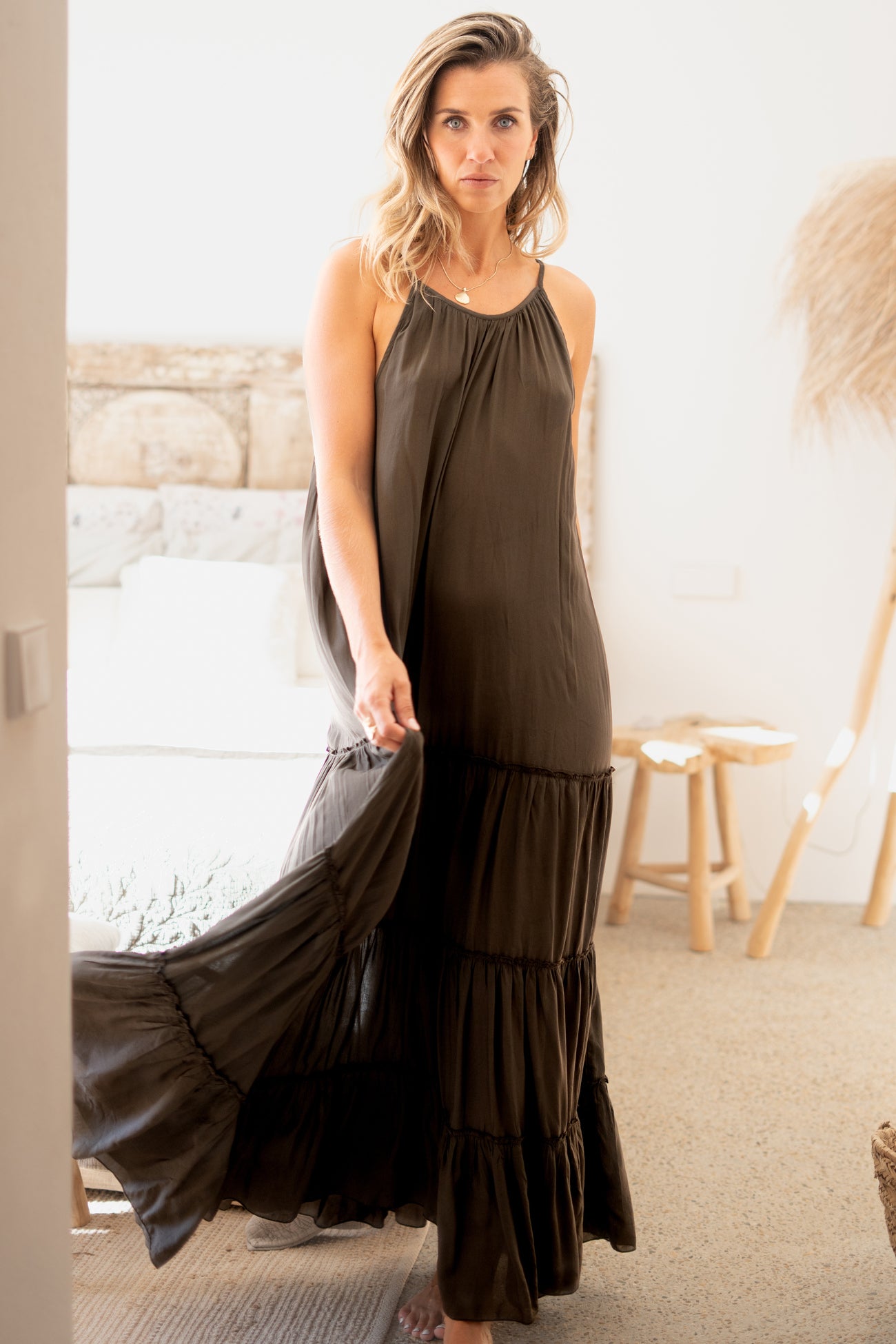 Bohemian jurk in dark taupe van ibzmode, Brands of Ibiza