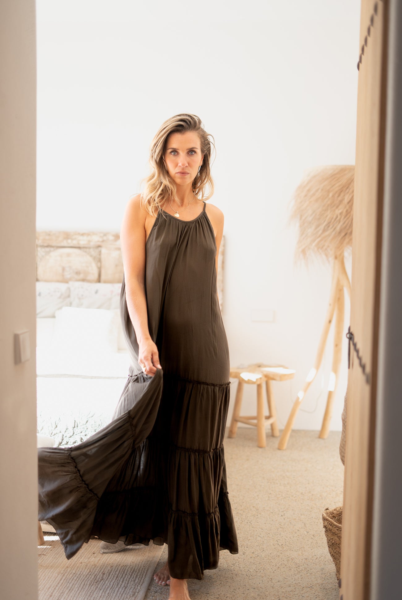 Bohemian jurk in dark taupe van ibzmode, Brands of Ibiza