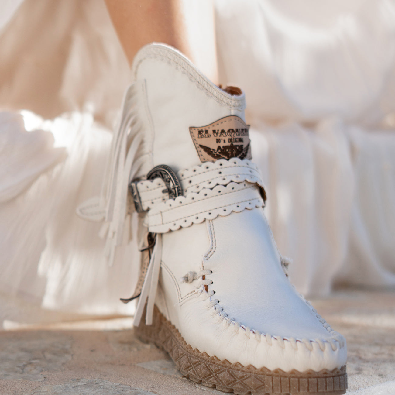 Ibzmode El Vaquero x Ibizamode Queenie White suede boots