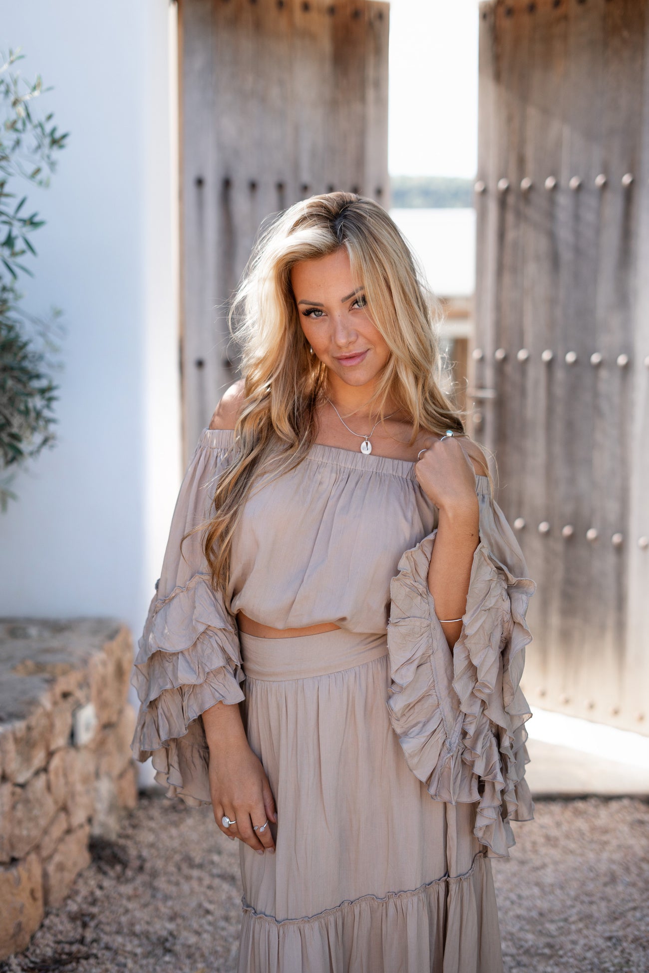 Bohemian top in taupe van ibzmode, Brands of Ibiza