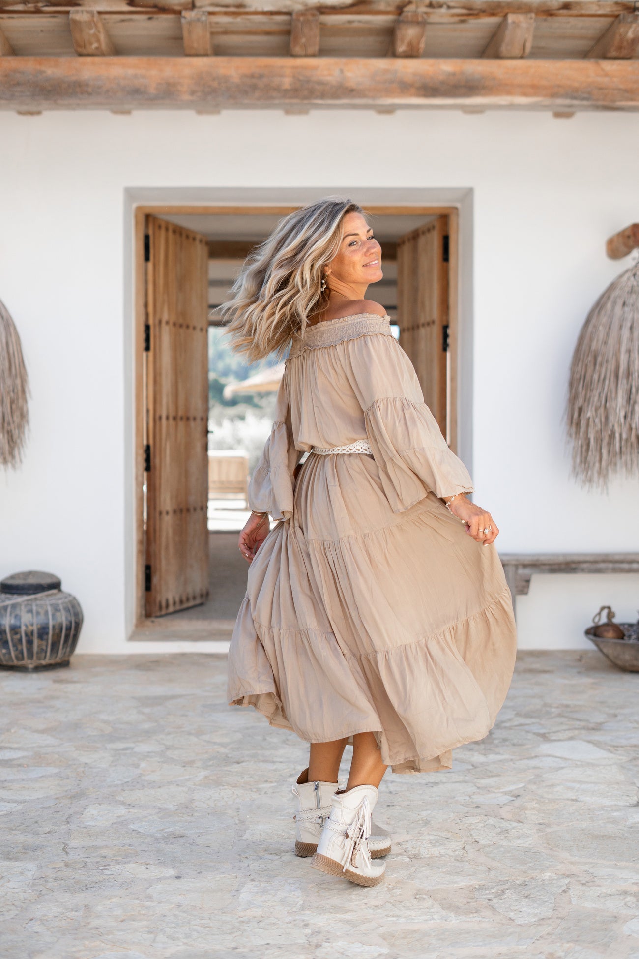 Bohemian jurk in light taupe van ibzmode, Brands of Ibiza