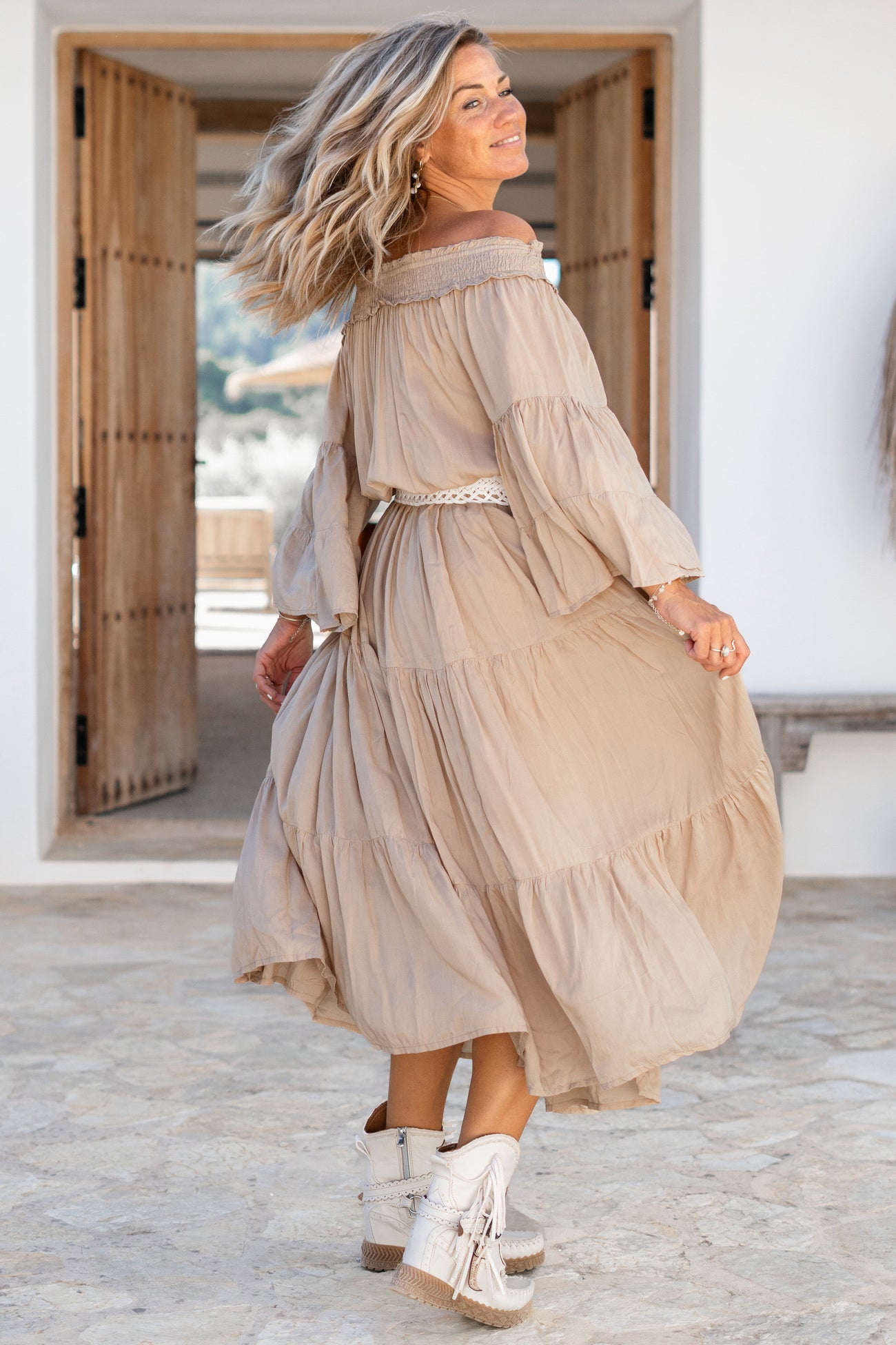 Bohemian jurk in light taupe van ibzmode, Brands of Ibiza
