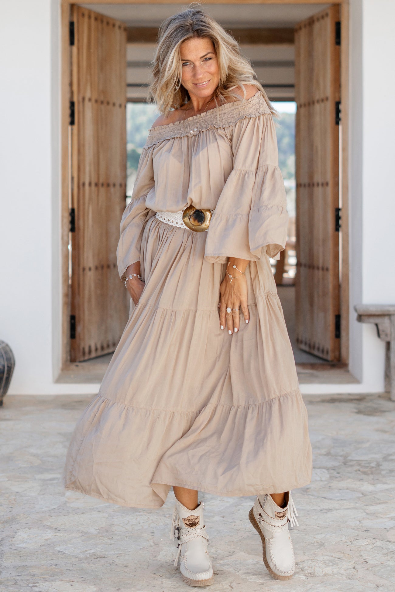 Bohemian jurk in light taupe van ibzmode, Brands of Ibiza