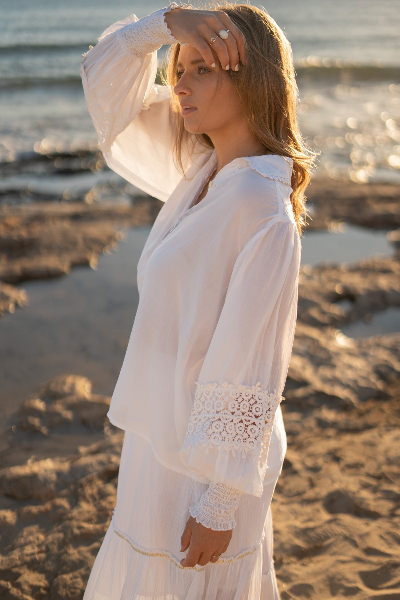 Bohemian blouse in white van ibzmode, Brands of Ibiza
