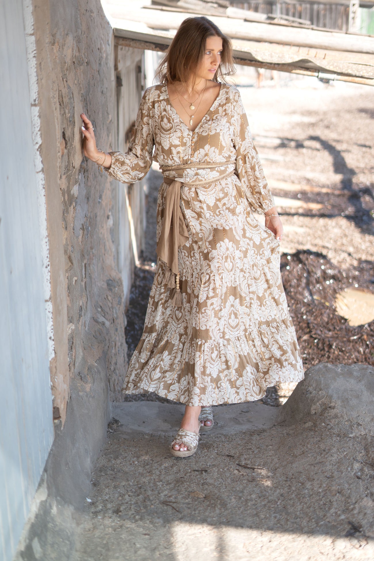 Bohemian jurk in taupe van ibzmode, Brands of Ibiza