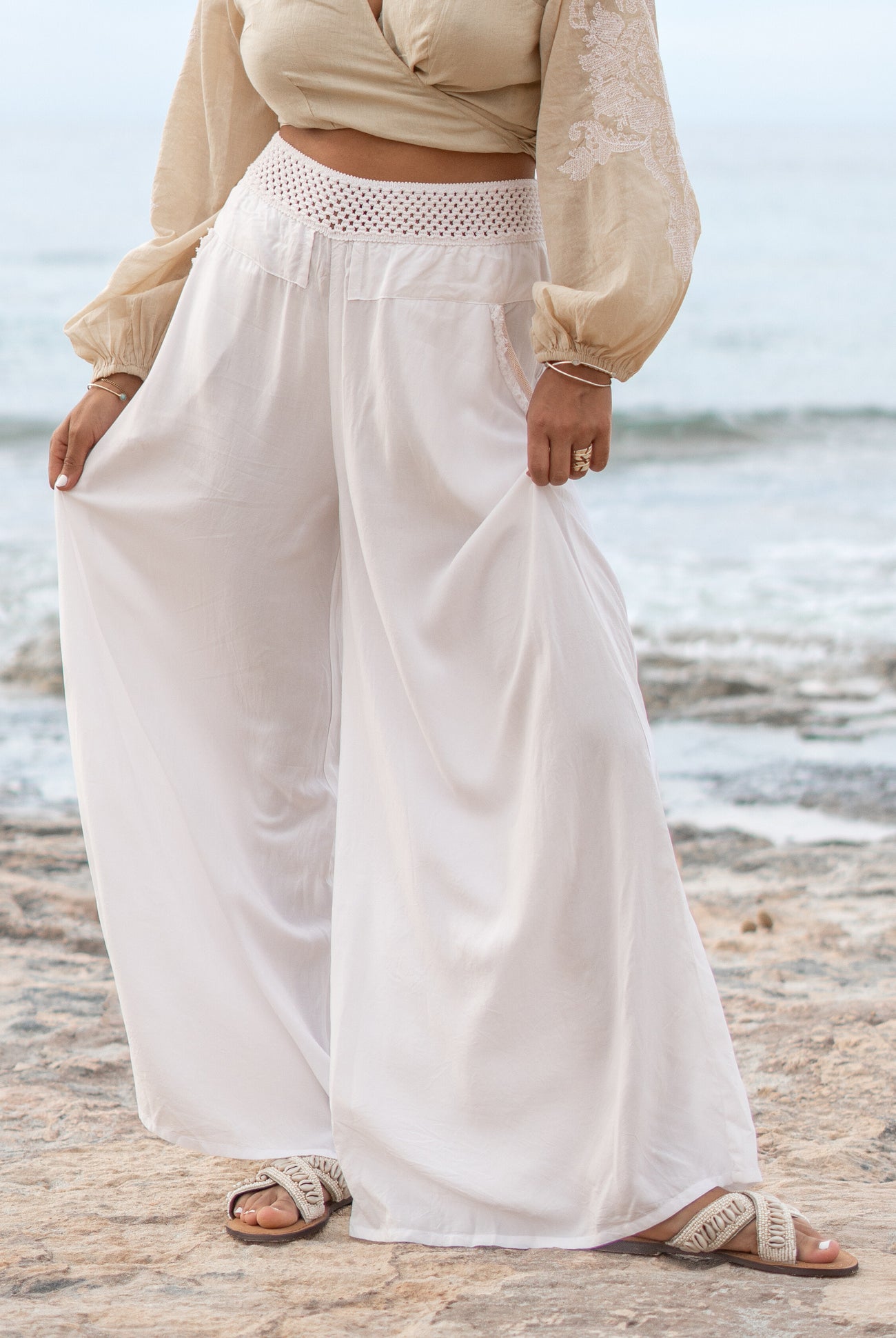Bohemian broek in white van ibzmode, Brands of Ibiza
